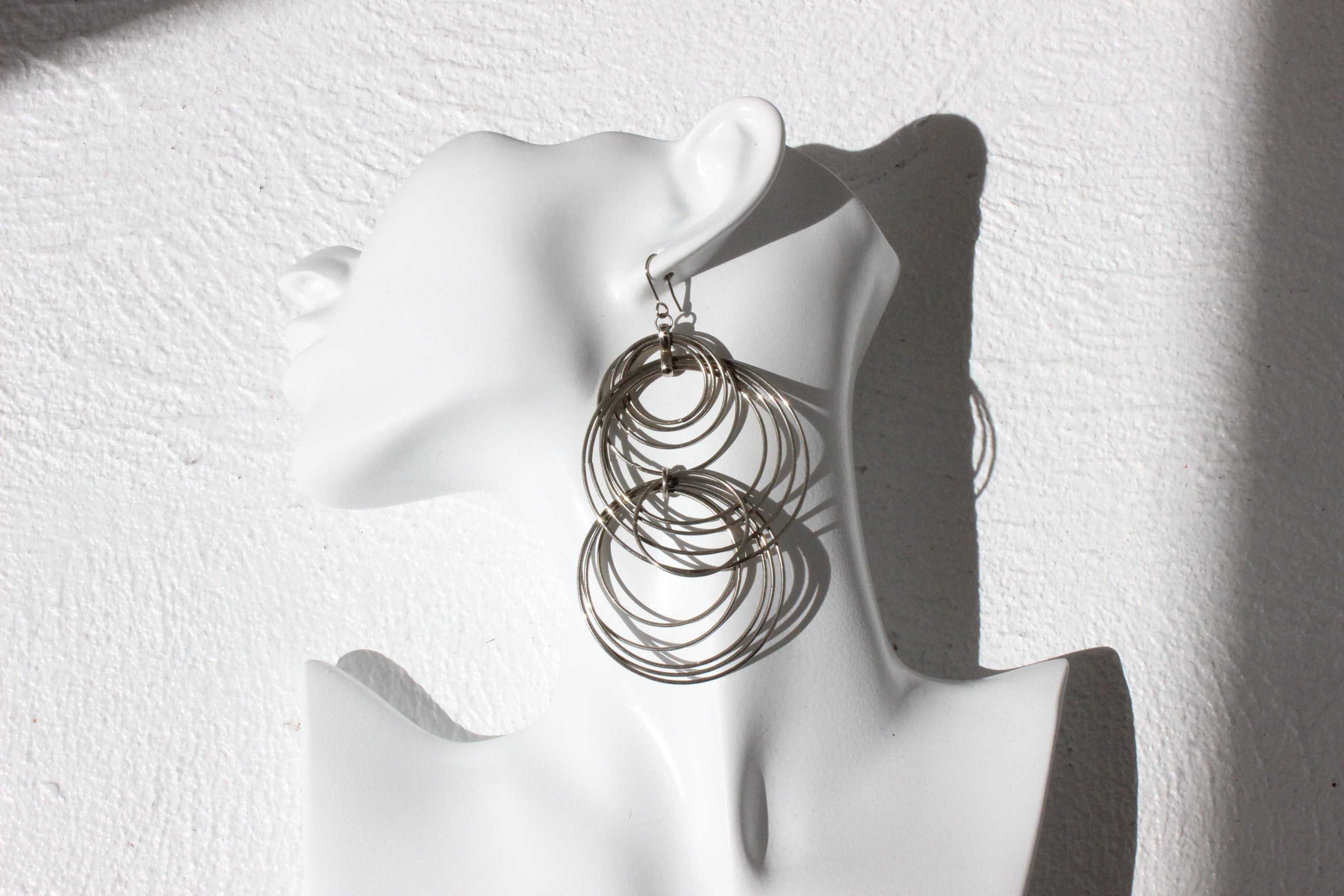 80s Silver Metal Large Interlocking Circle Disco Earrings