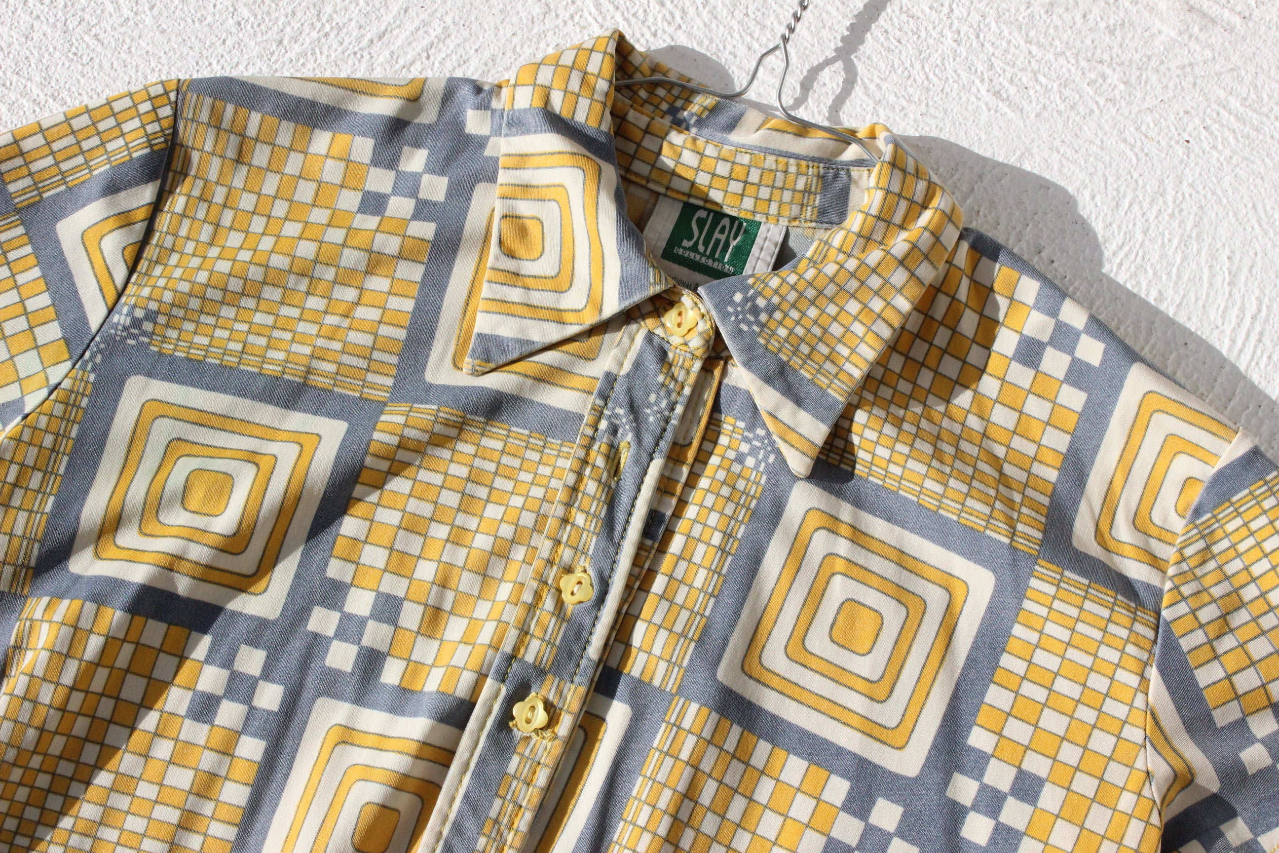 90s Groovy Stretch Button Up Top by 'SLAY'