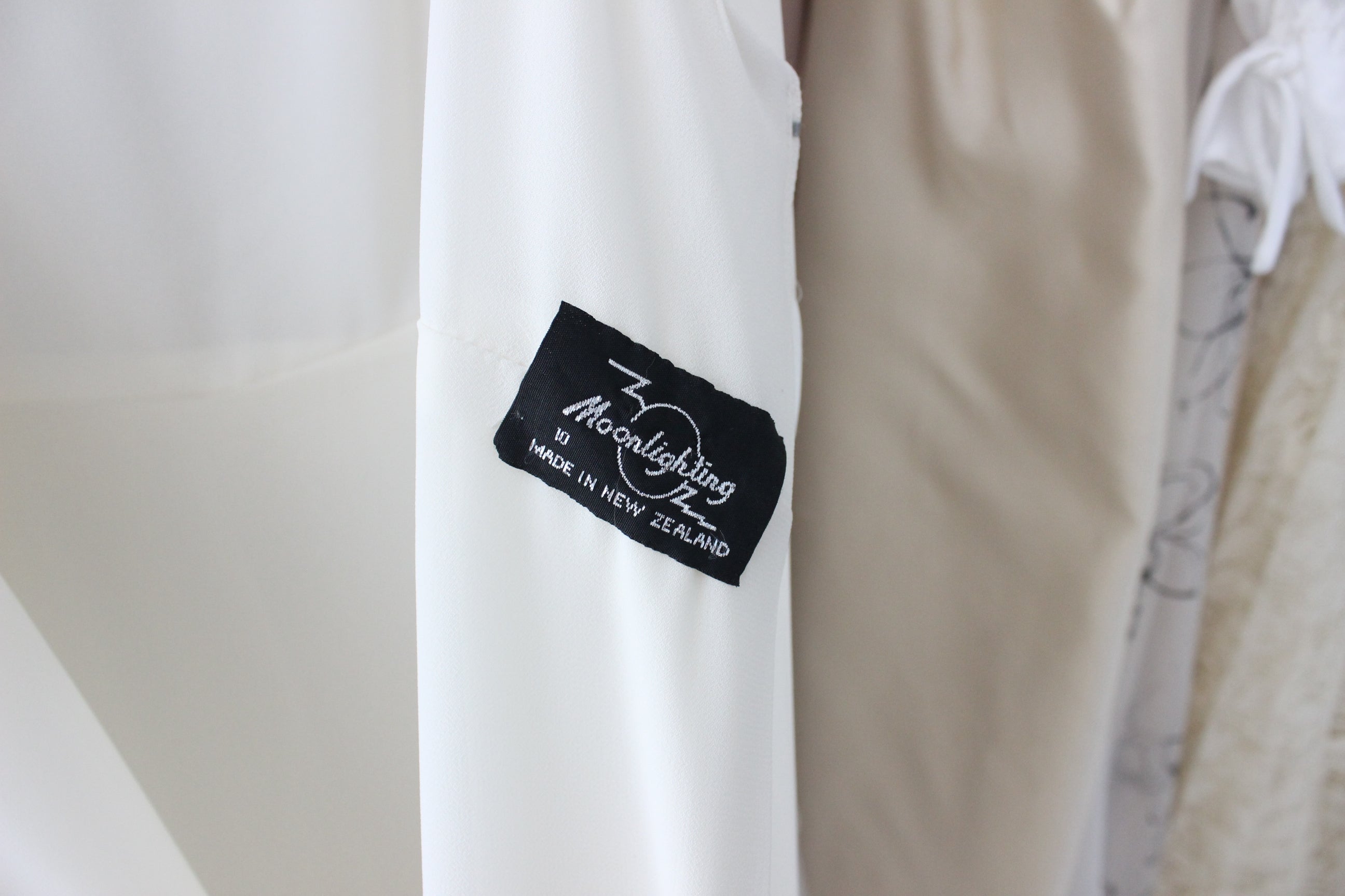 90s Dreamy Ivory Scoop Neck Empire Waist Wedding Dress
