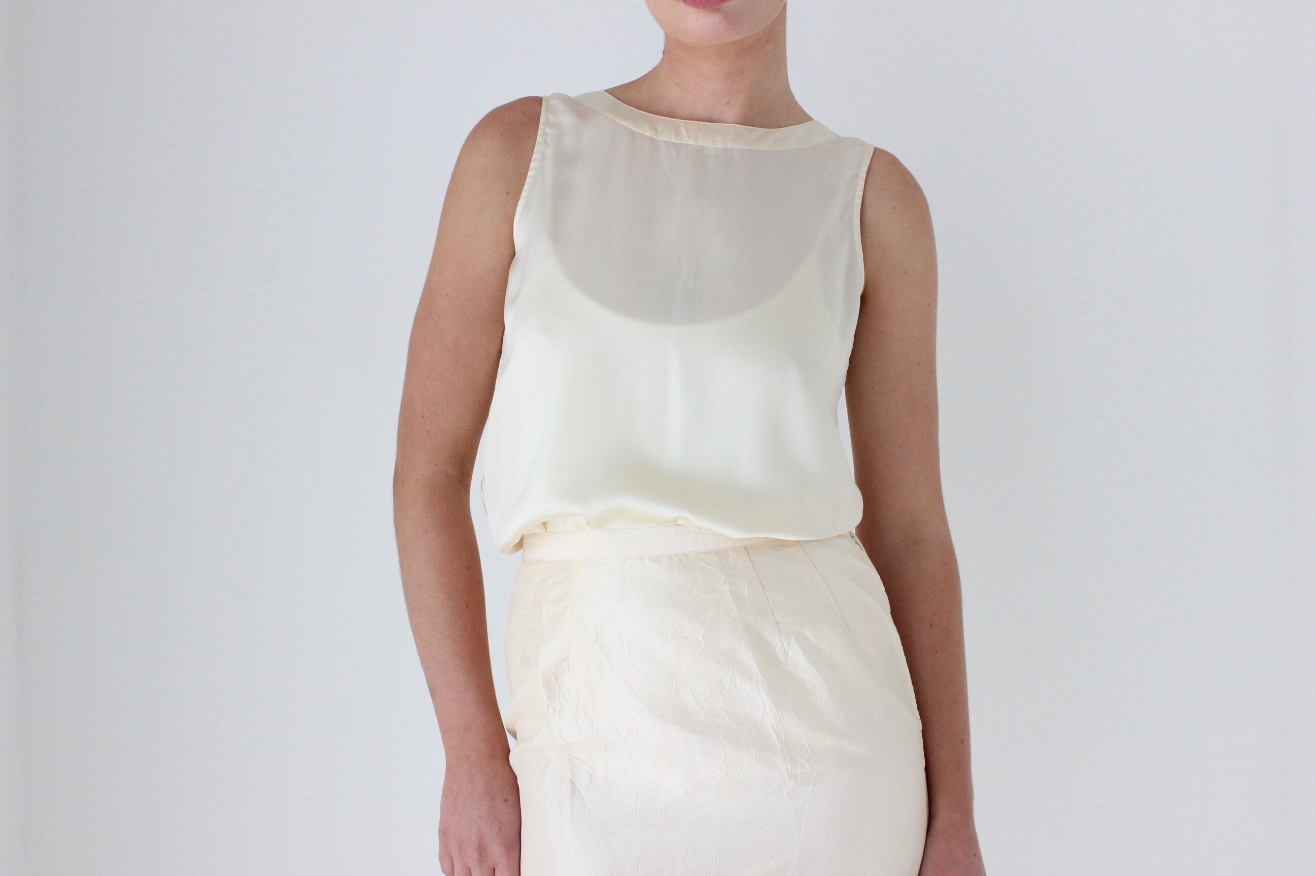 90s Pure Silk Sleeveless Tank Top in Ivory Satin