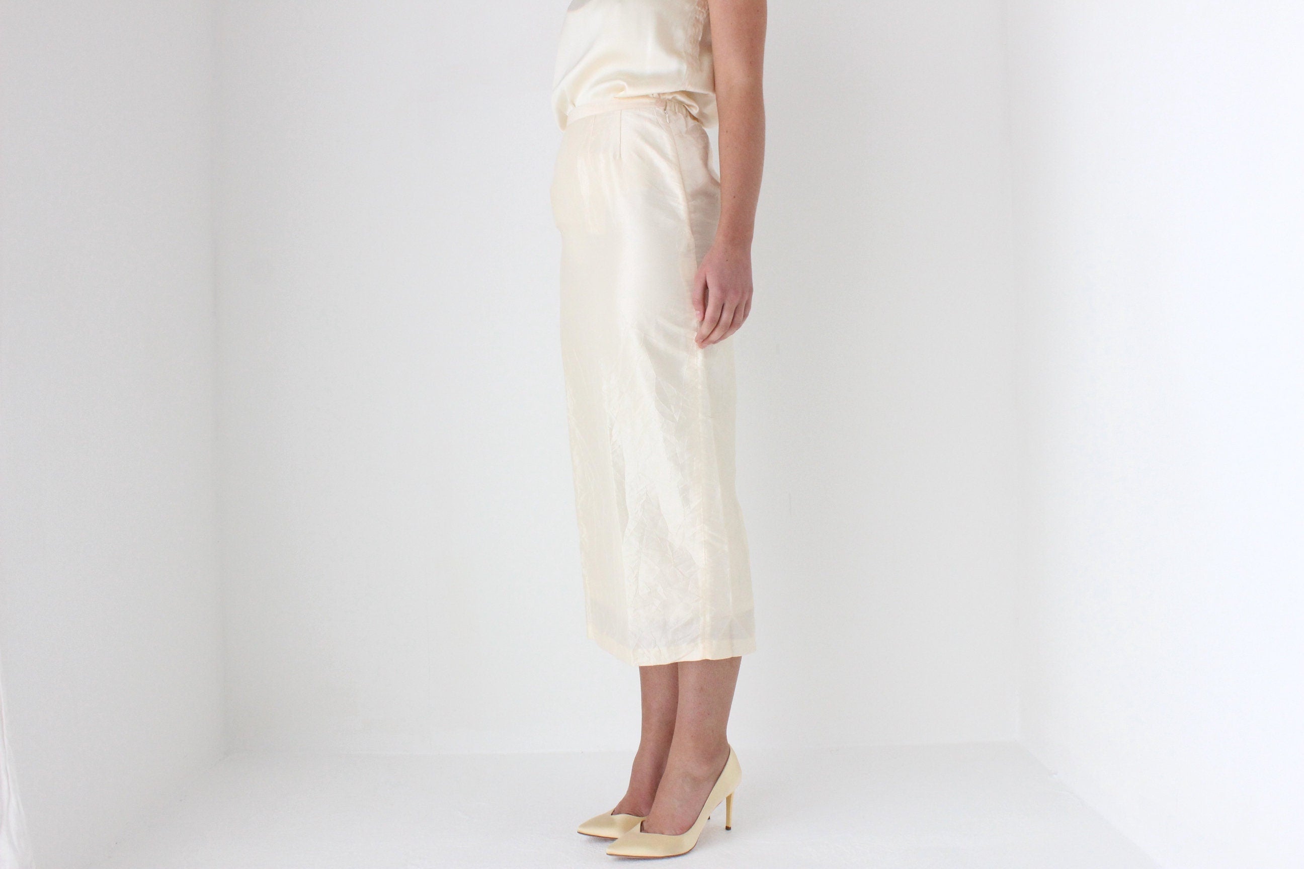 90s Cream Crinkle Taffeta Column Skirt