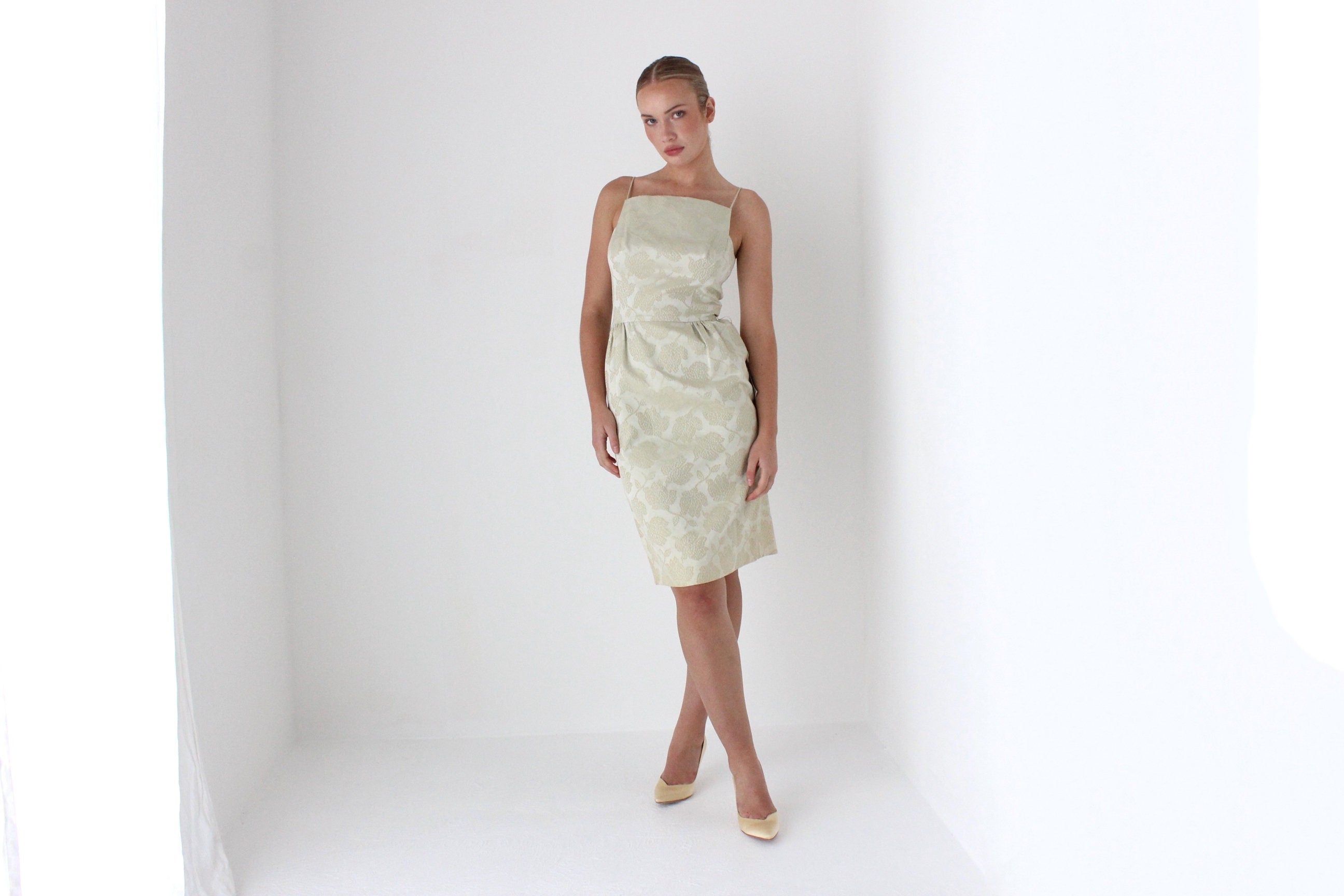 1960s Elegant Jacquard Neutral Fitted Cocktail Dress