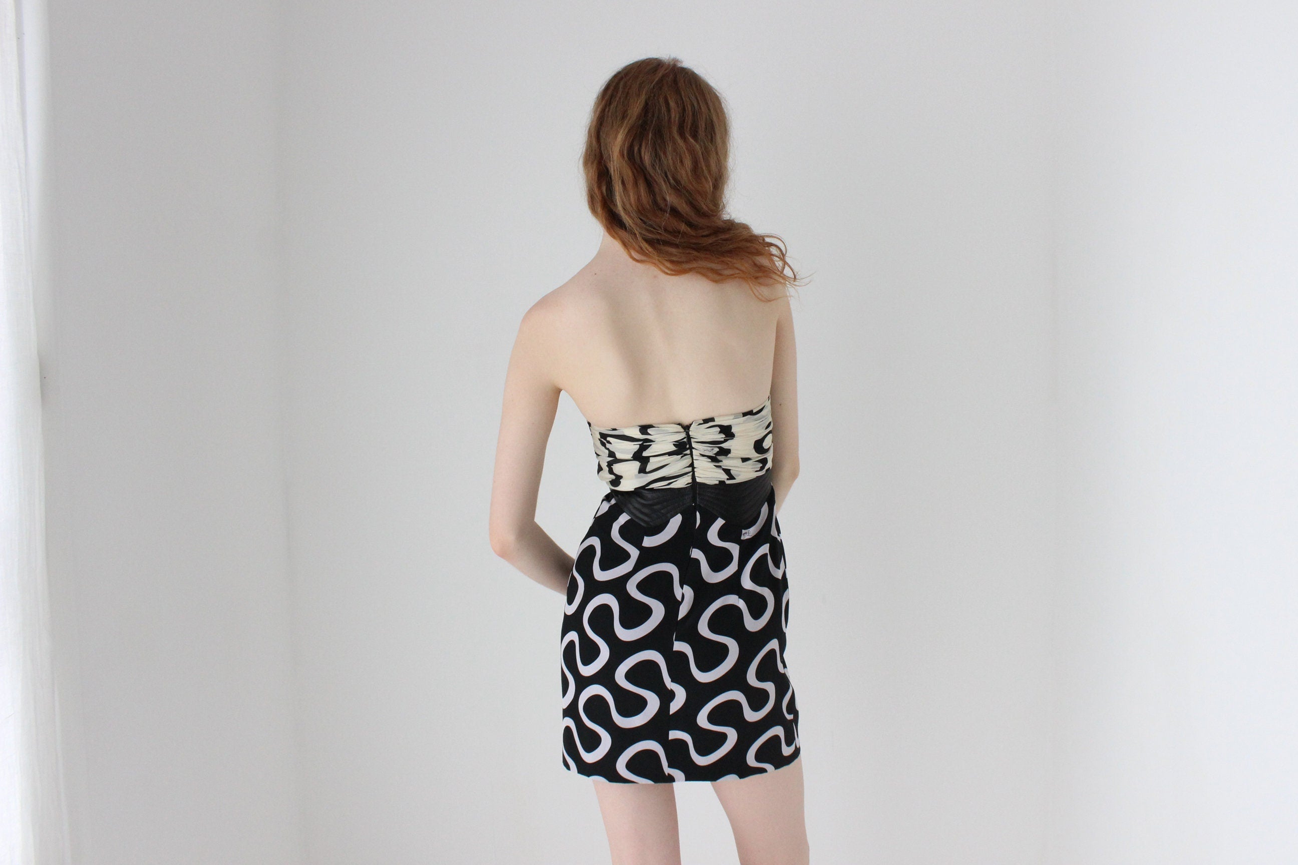 2000s Emilio Pucci Silk Printed Strapless Contrast Mini Dress