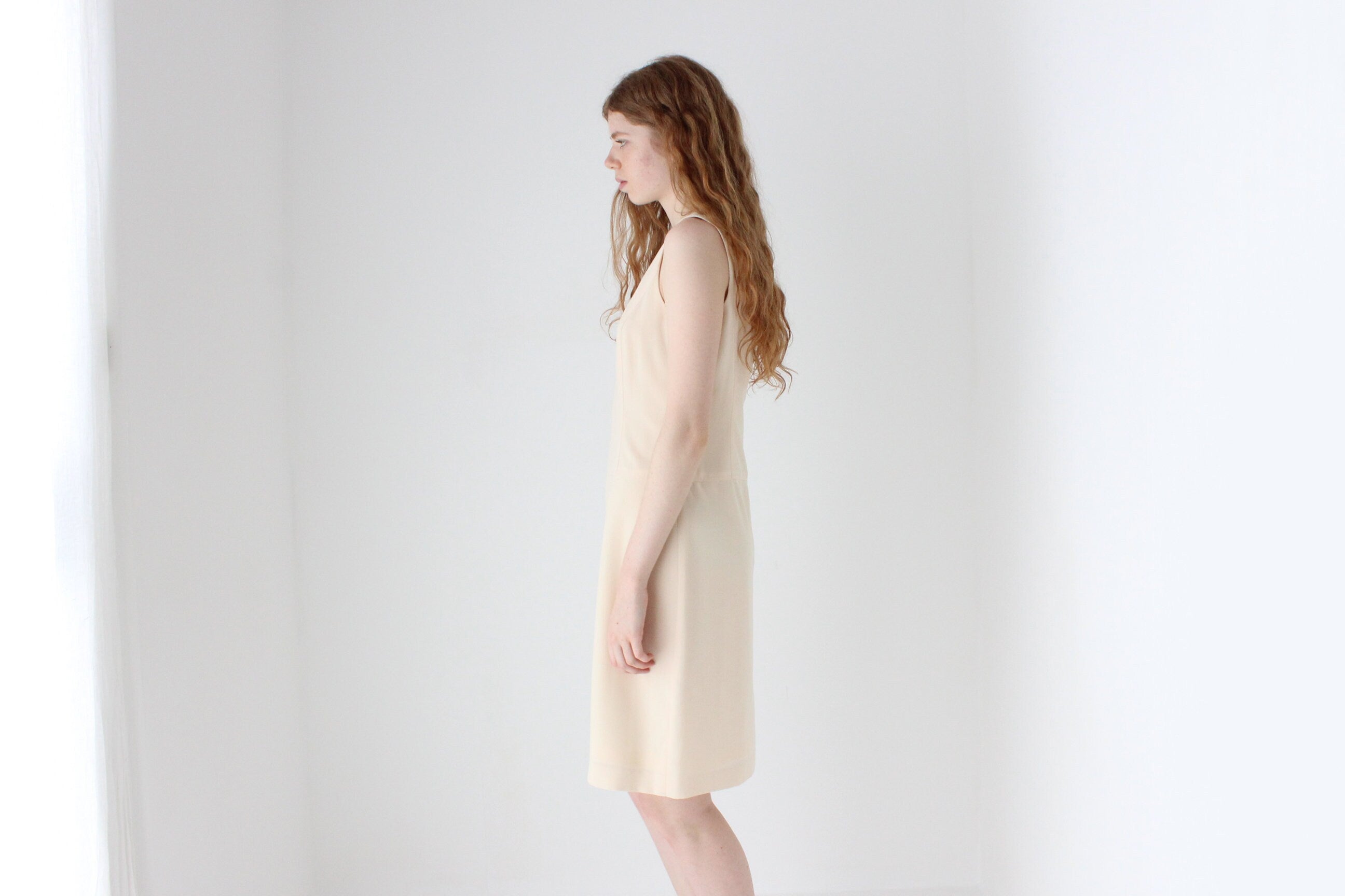 90s Oscar De La Renta Minimal Cream Crepe Shift