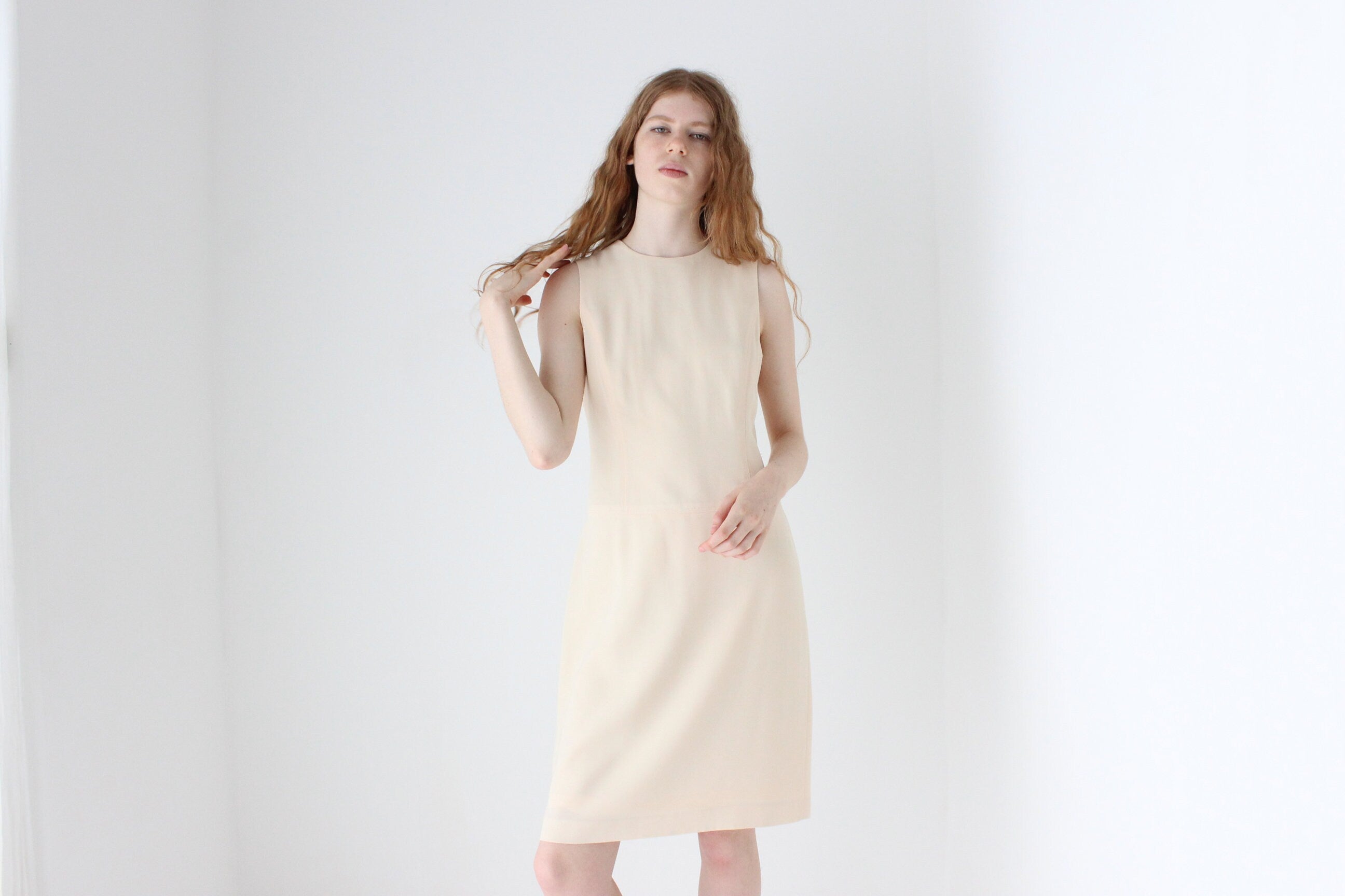 90s Oscar De La Renta Minimal Cream Crepe Shift