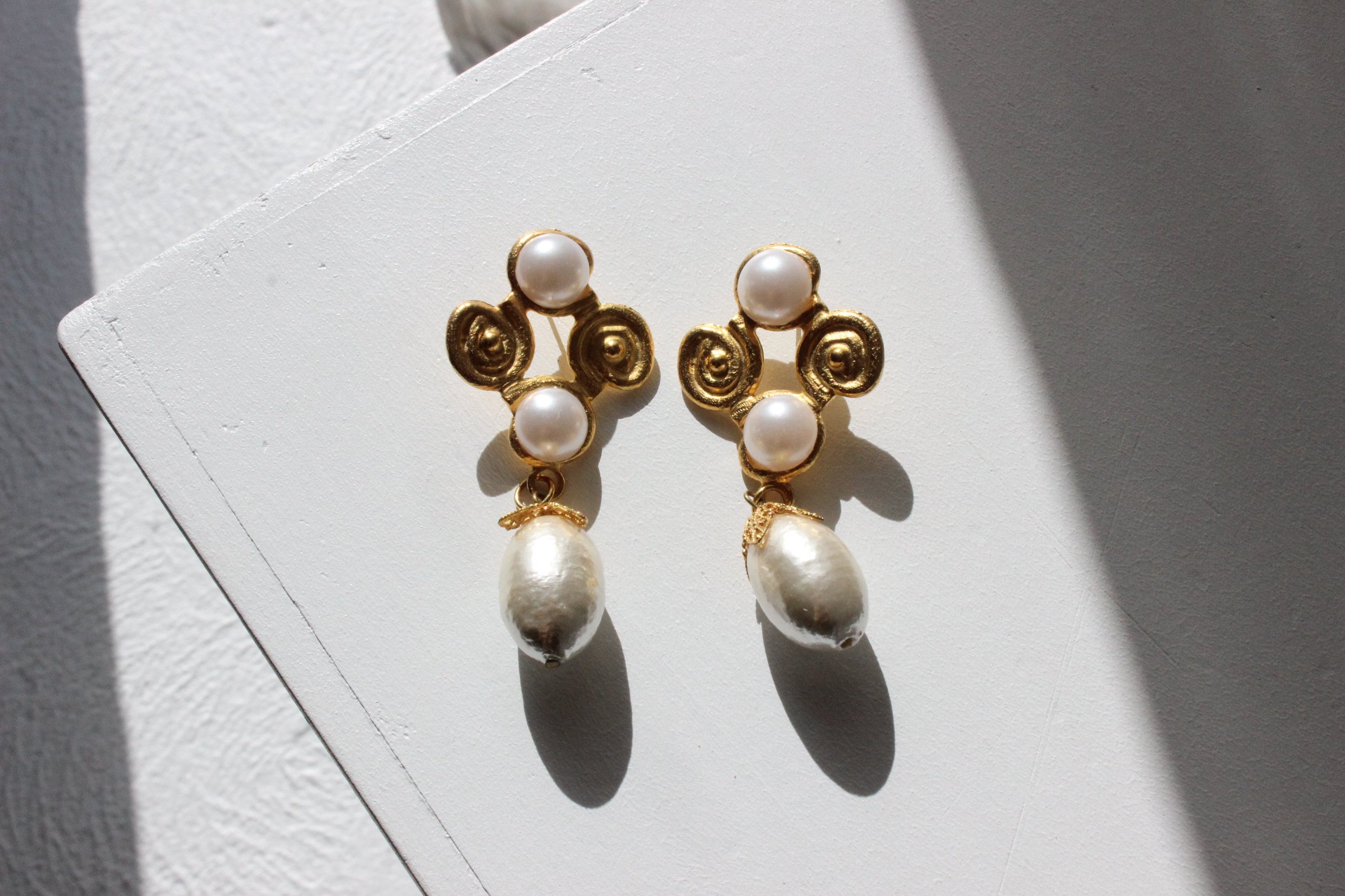 80s Baroque Gold & Pearl Rustic Cross Droplet Earrings