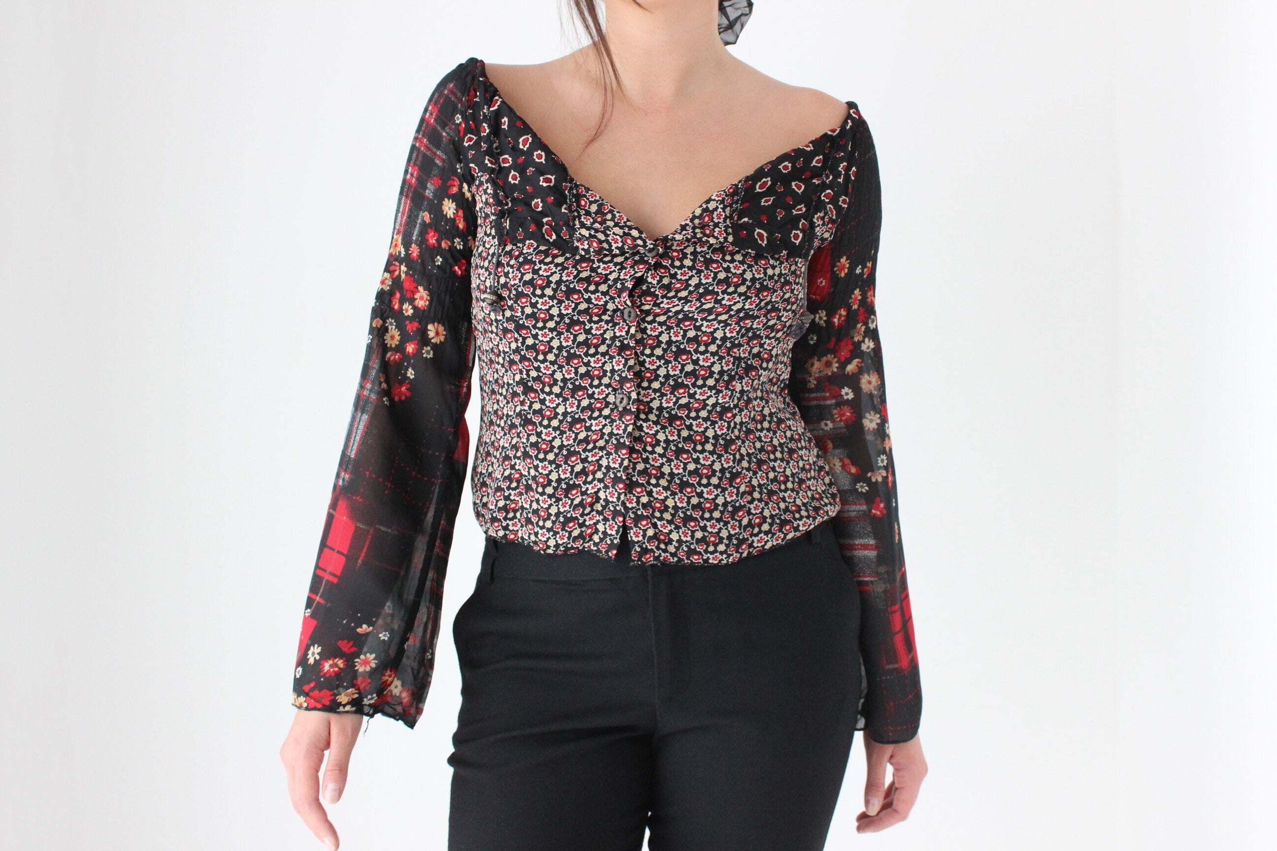 90s Italian Vintage Goth / Grunge Off Shoulder Top