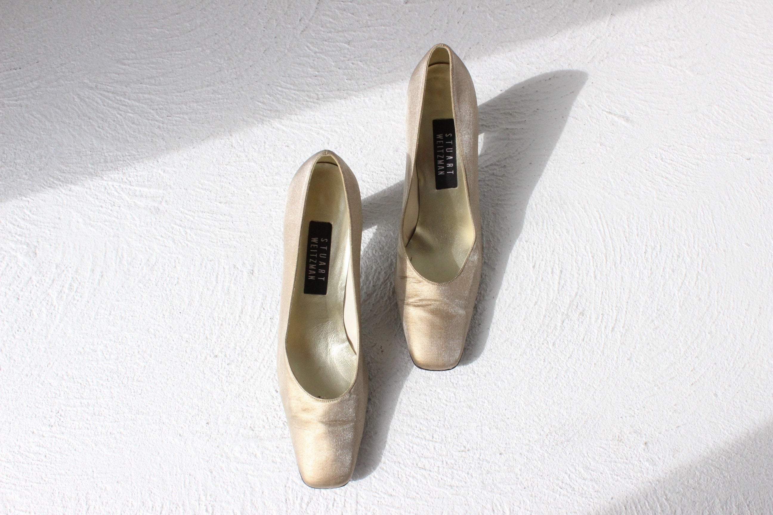 90s Stuart Weitzman Gold Fabric & Leather Pumps ~ Euro 37