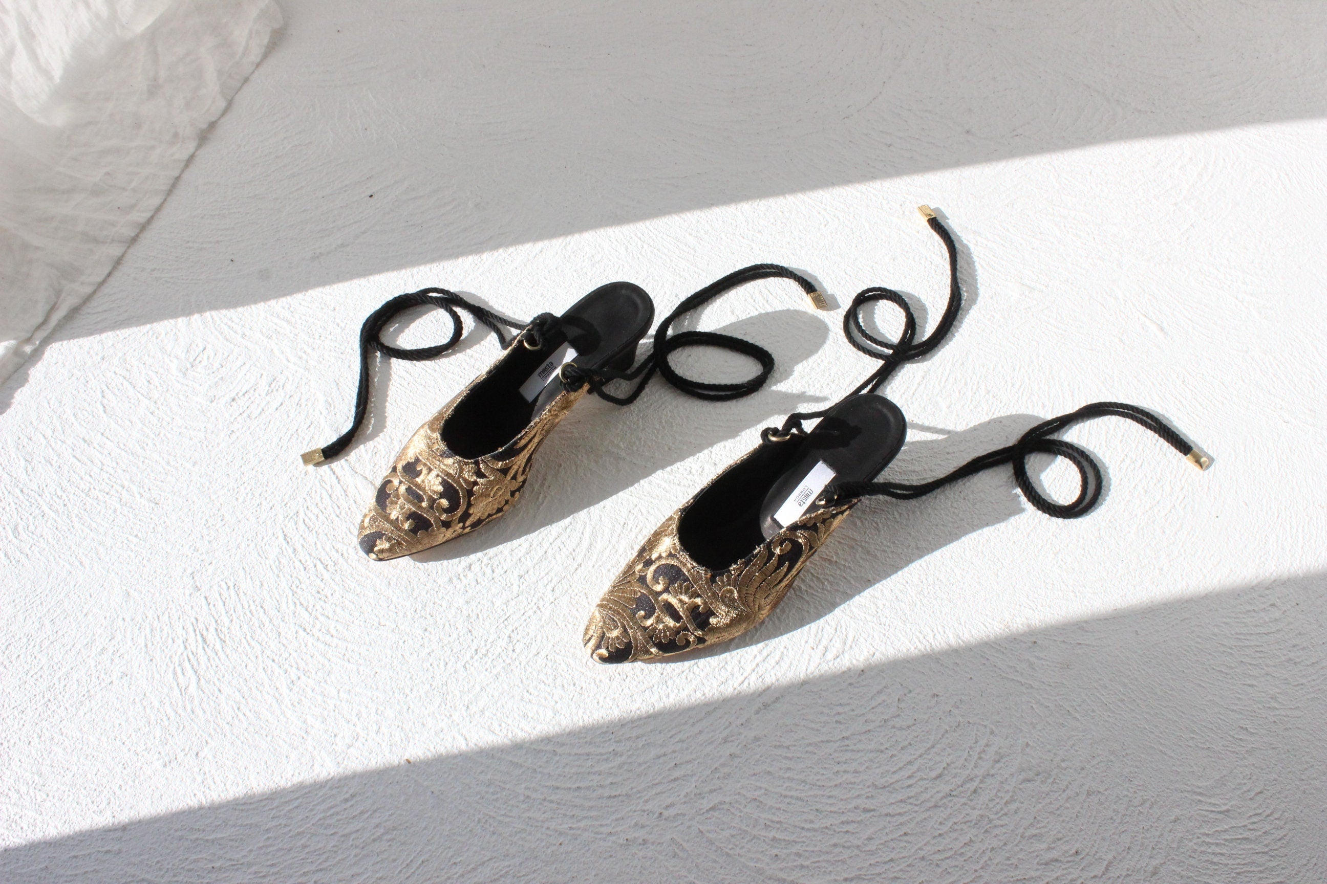 MIISTA London Gold Brocade Courtier Mules ~ Euro 40