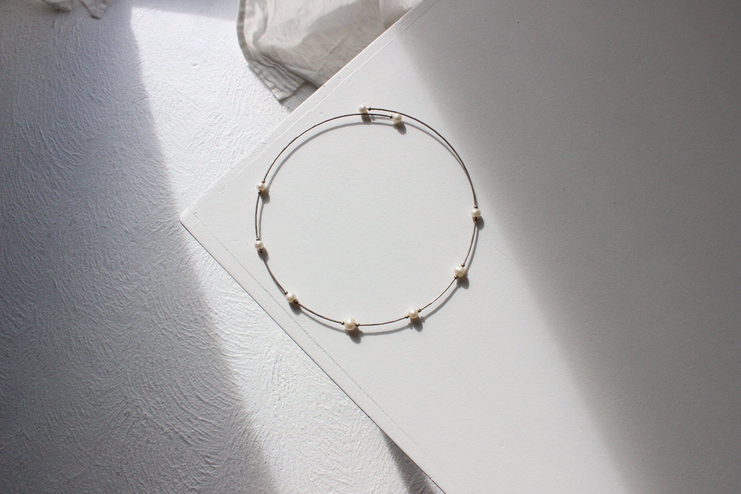 90s Floating Pearls on a Wire Bridal Choker
