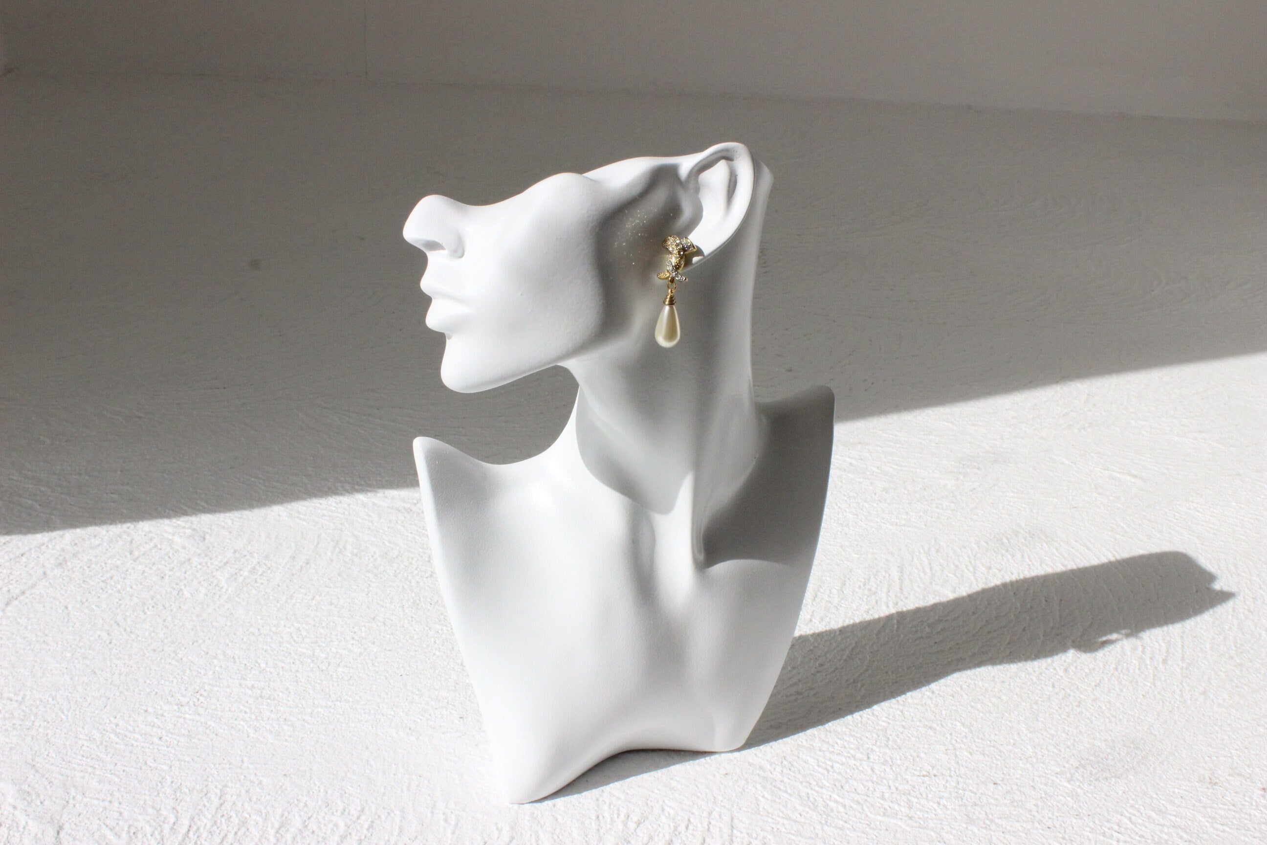90s Cubic Zirconia & Gold Plated Pearl Teardrop Baroque Bridal Pierced Earrings