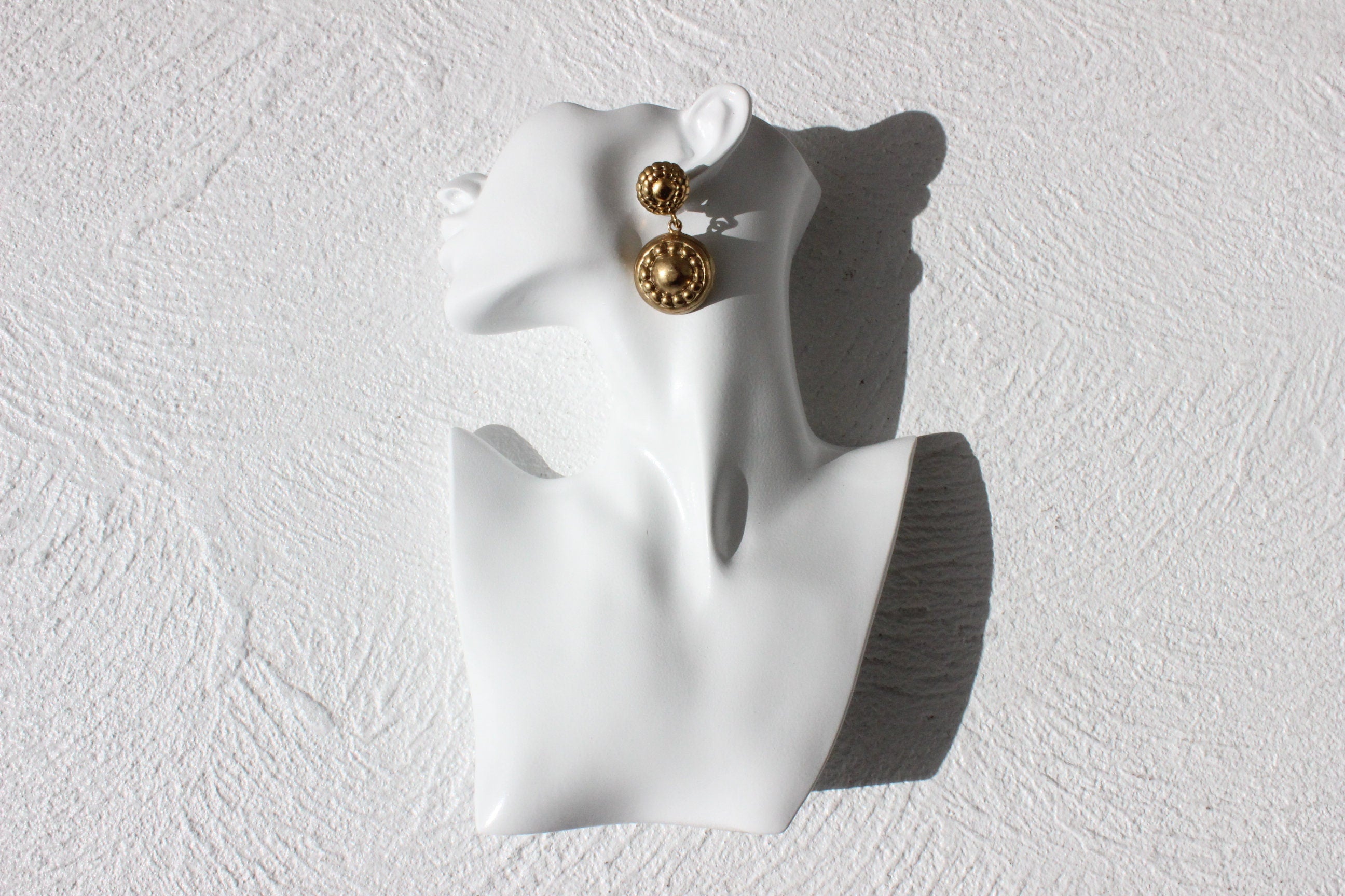 80s Baroque / Brutalist Matte Chunky Gold Clip On Earrings