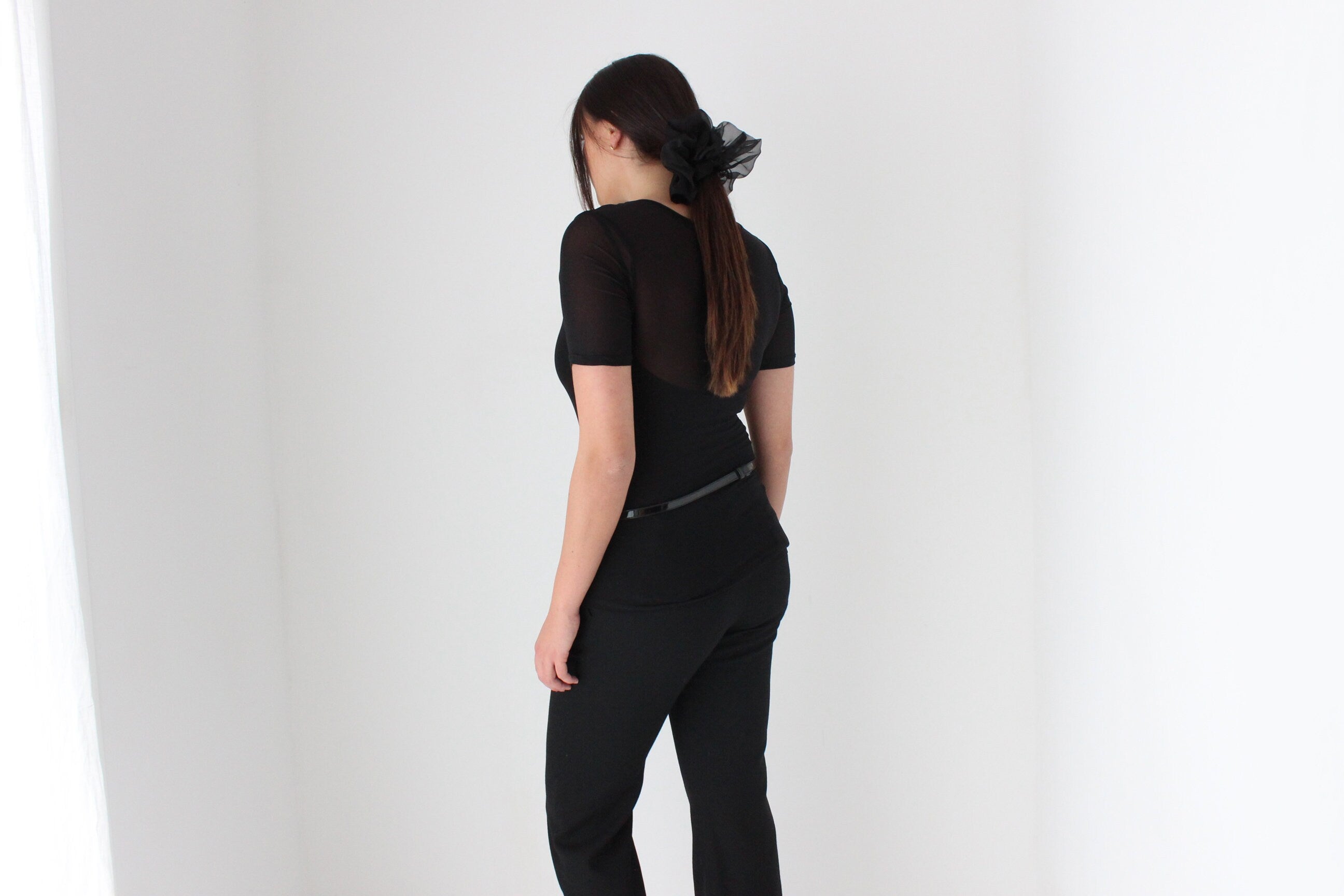 90s Black Mesh Scoop Neck Tee Top