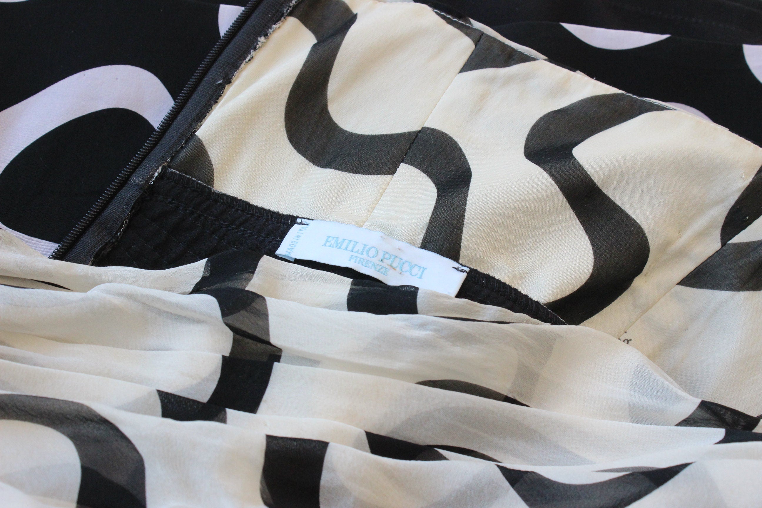 2000s Emilio Pucci Silk Printed Strapless Contrast Mini Dress