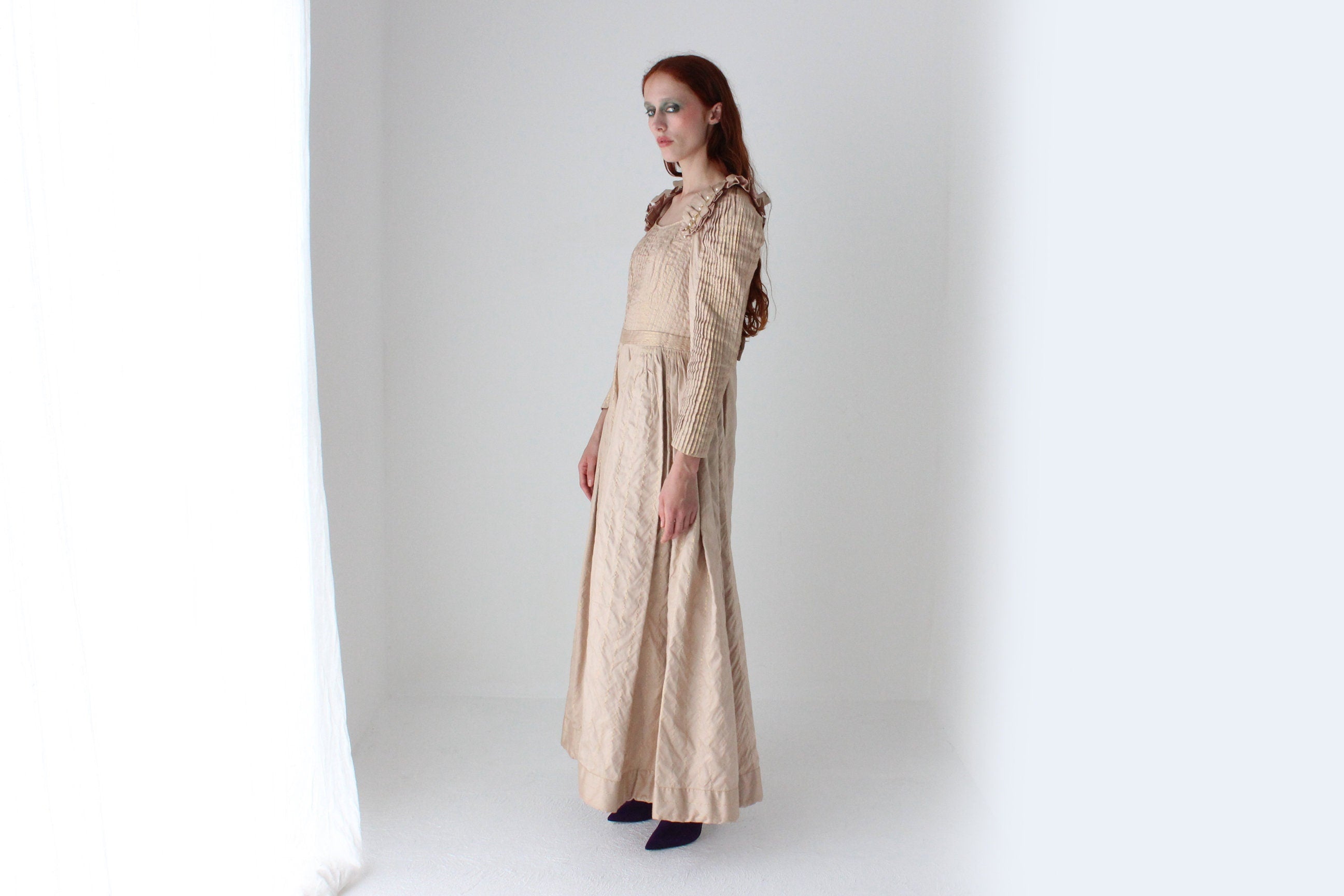 Bespoke 1980s Renaissance Duchess Pure Silk Taffeta Courtier Gown