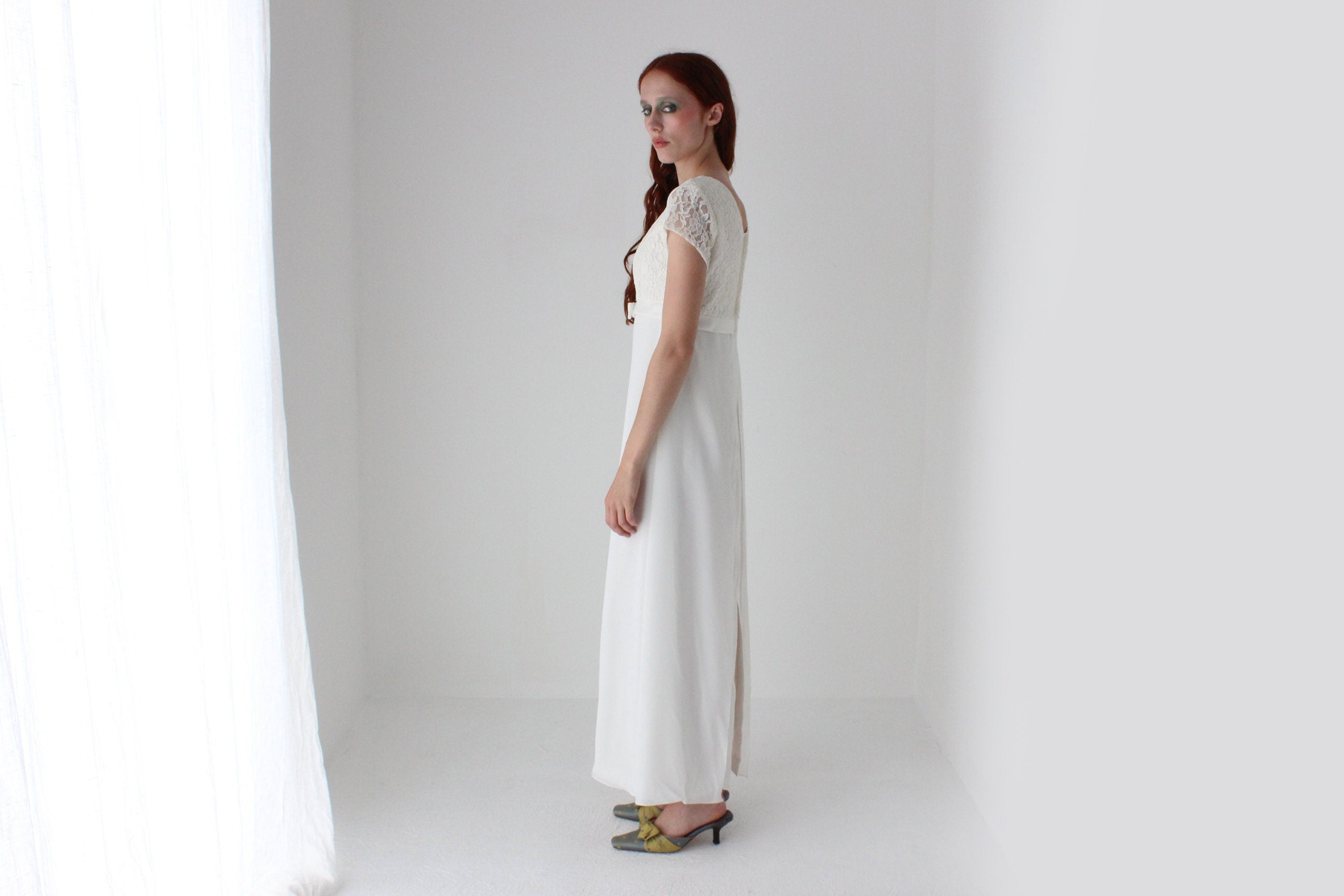 1990s does Victorian Scoop Neck Lace Empire Waist Dress
