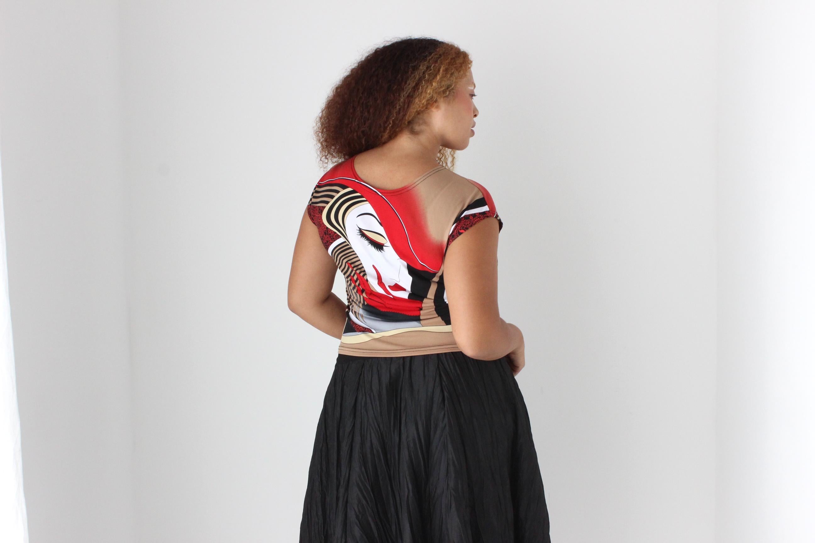 Y2K Face / Wearable Pop Art Top