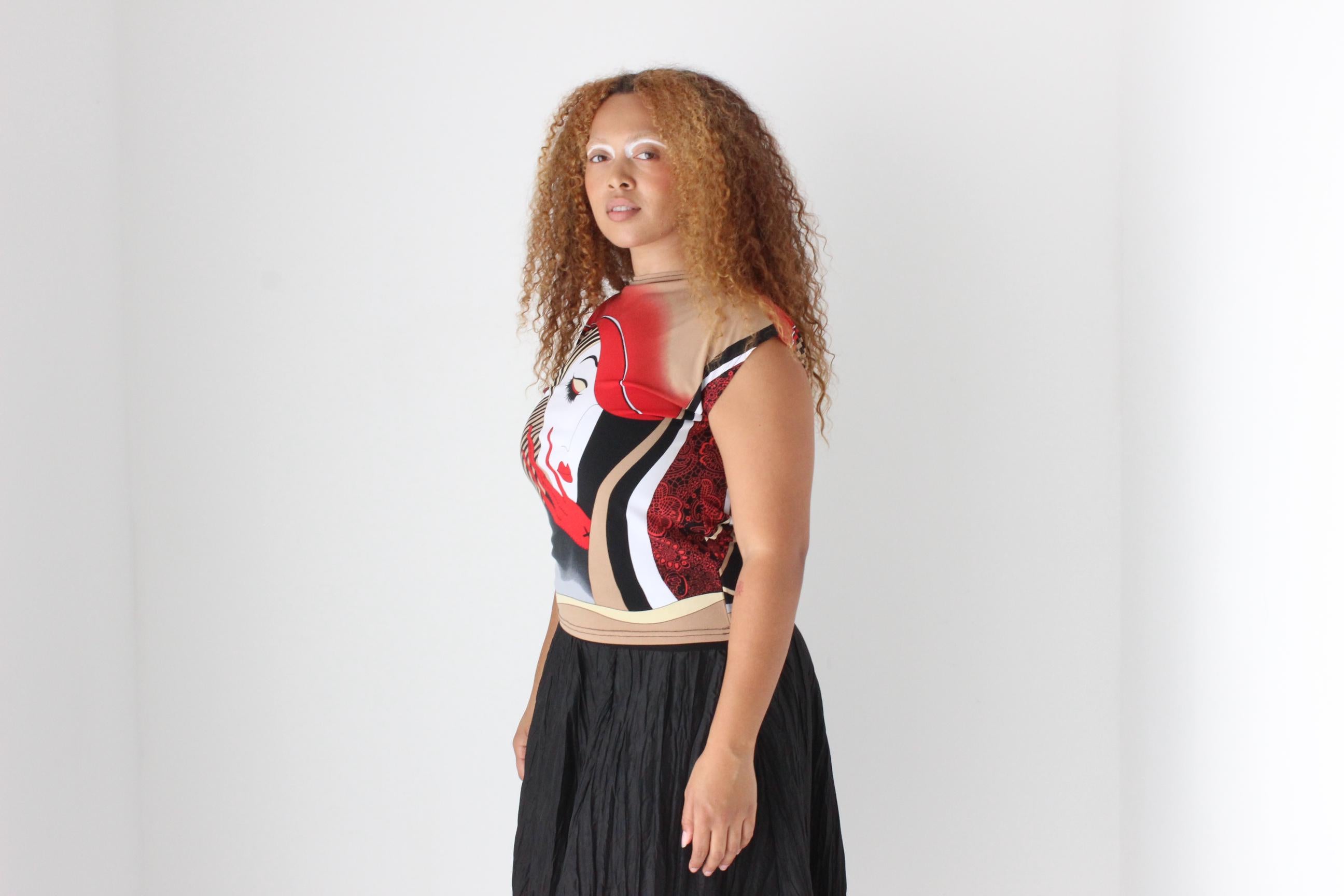 Y2K Face / Wearable Pop Art Top