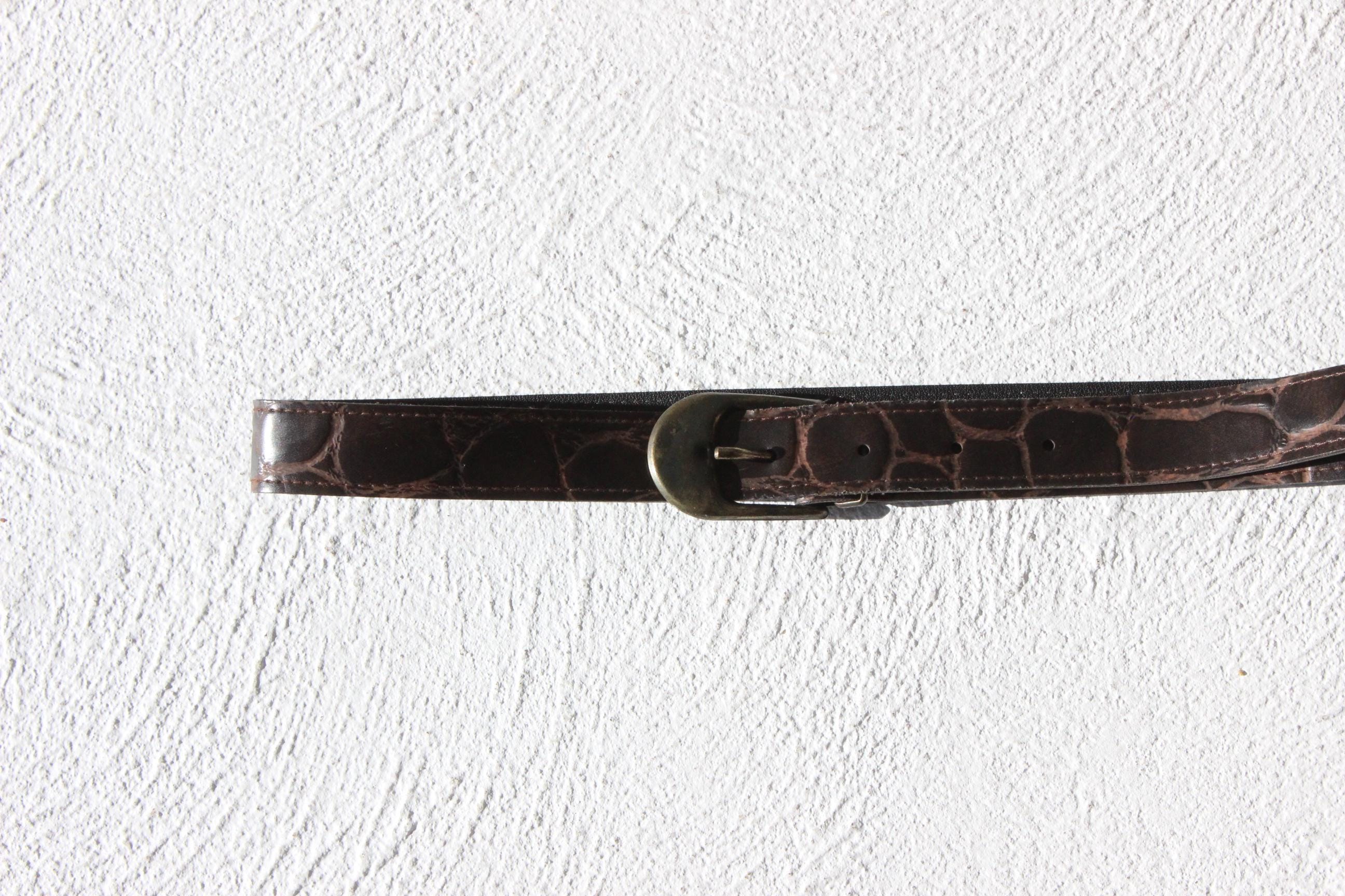 90s Chocolate Vinyl Mock Croc Belt