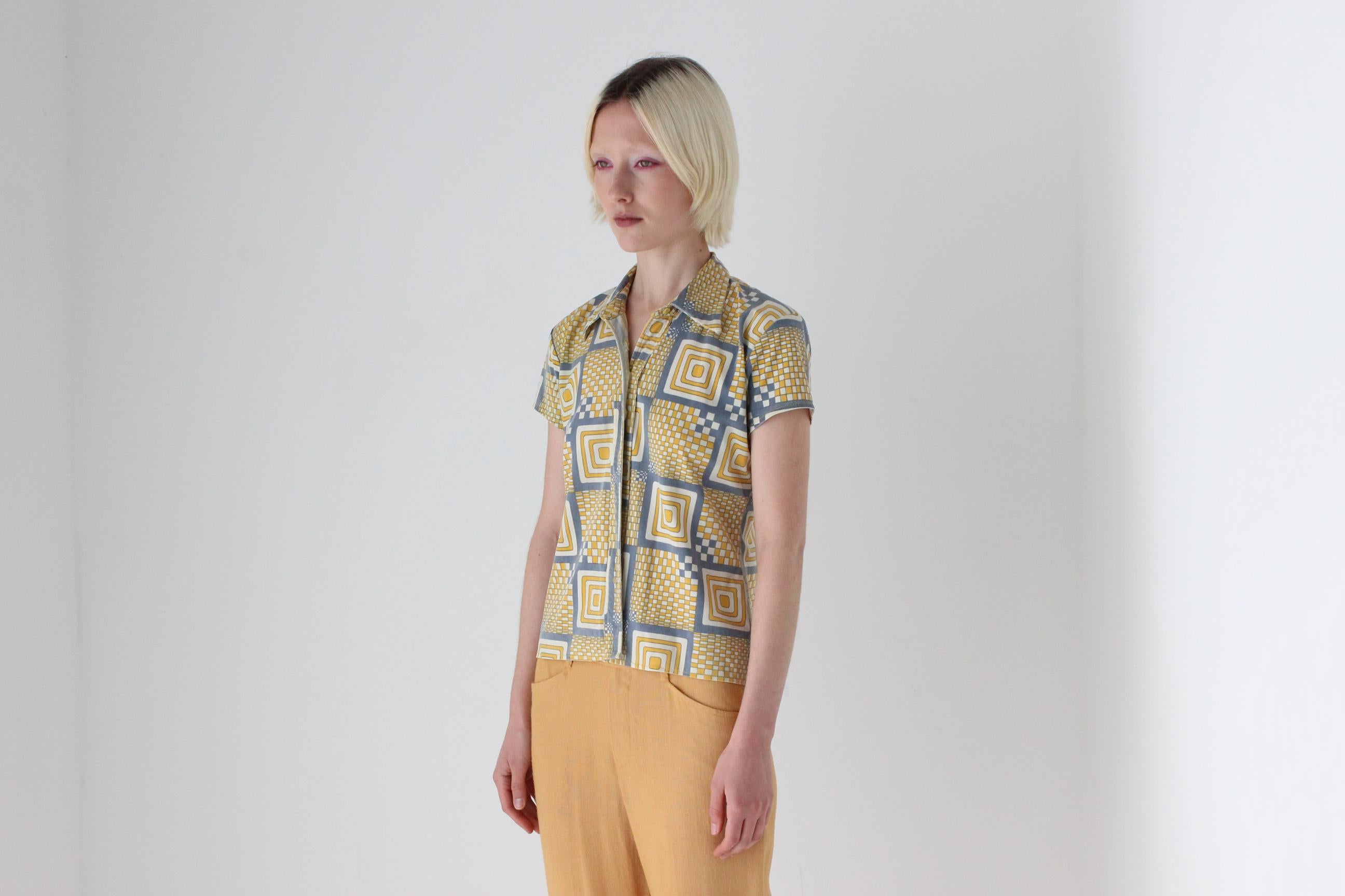 90s Groovy Stretch Button Up Top by 'SLAY'