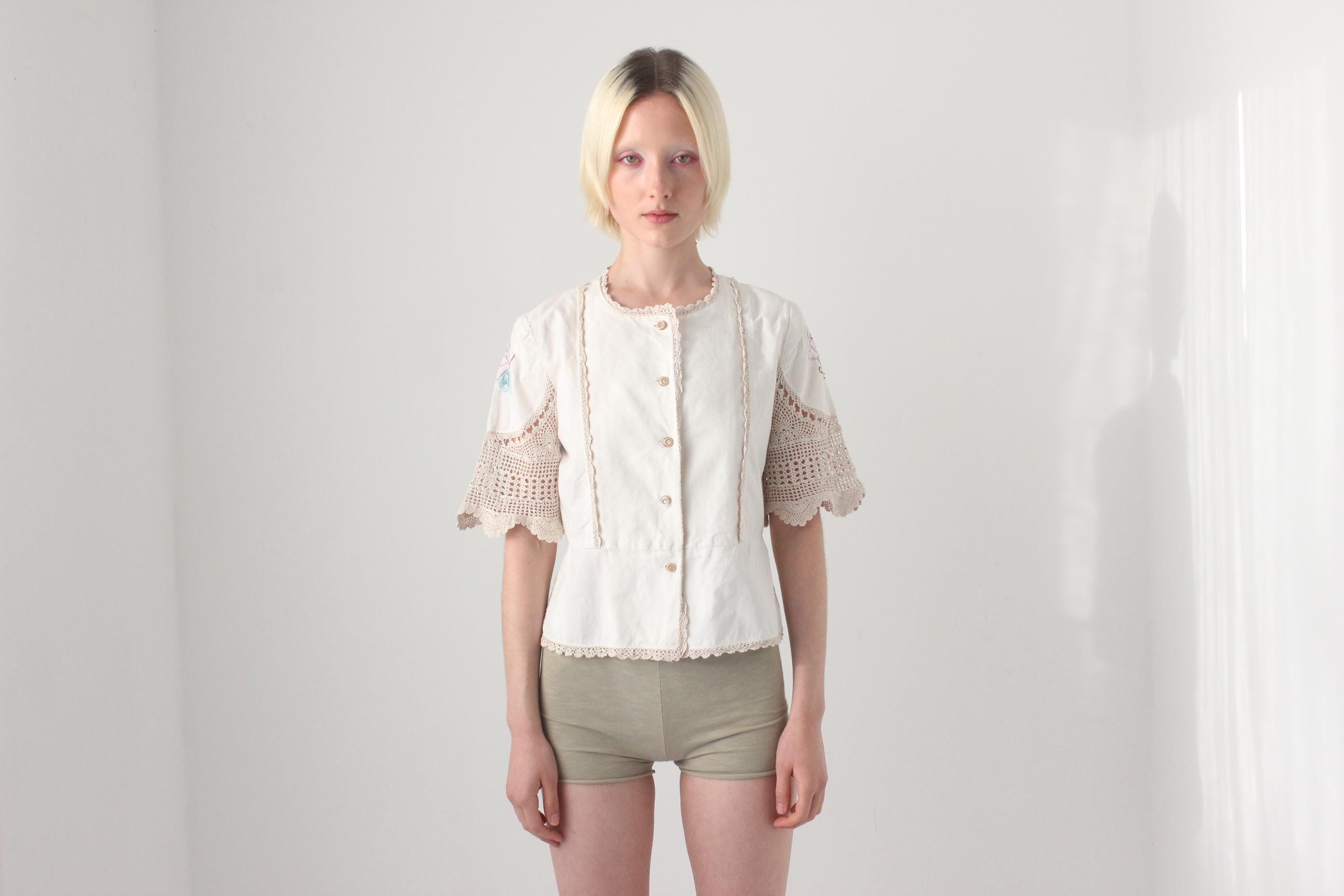 70s European Folk Embroidered Cotton Doily Top