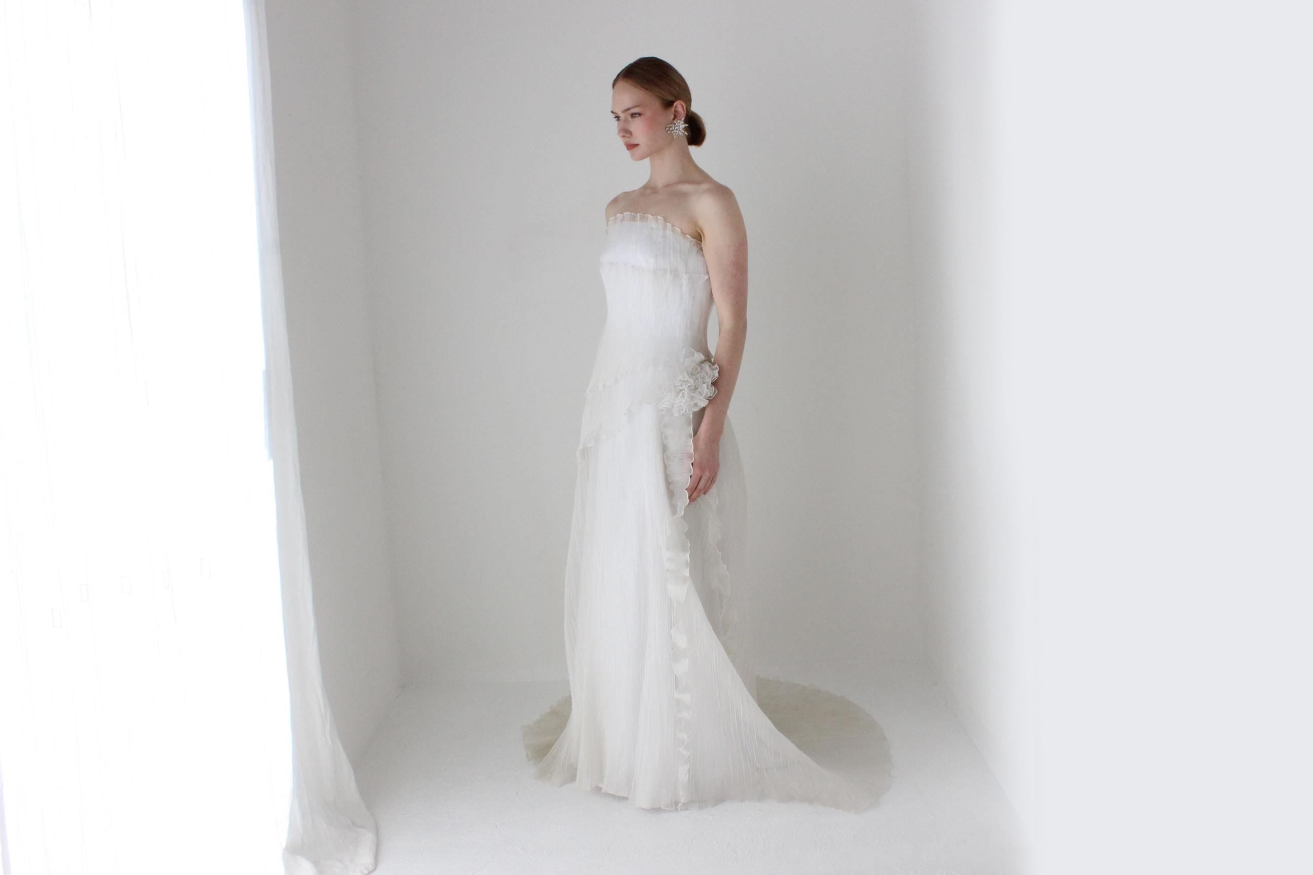 Avant Garde Vintage Iridescent Plisse Tiered Strapless Wedding Gown