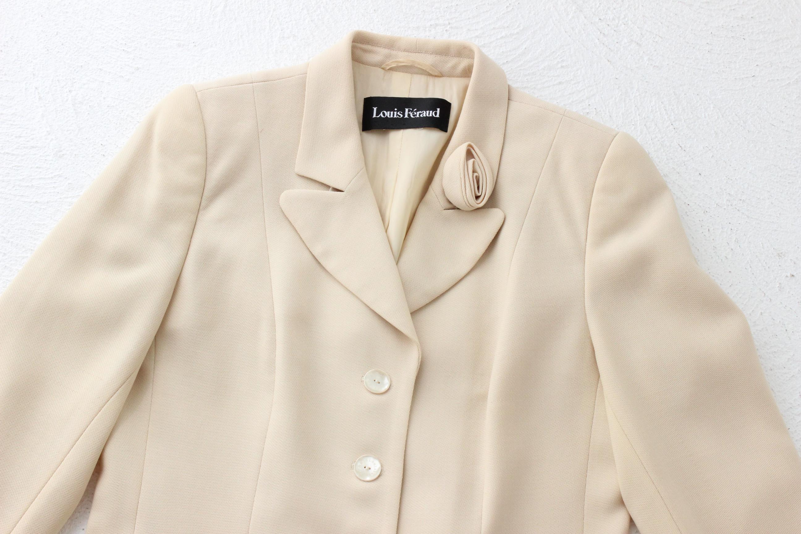 1980s Louis Feraud Paris Elegant Wool Blazer w/ Rosette