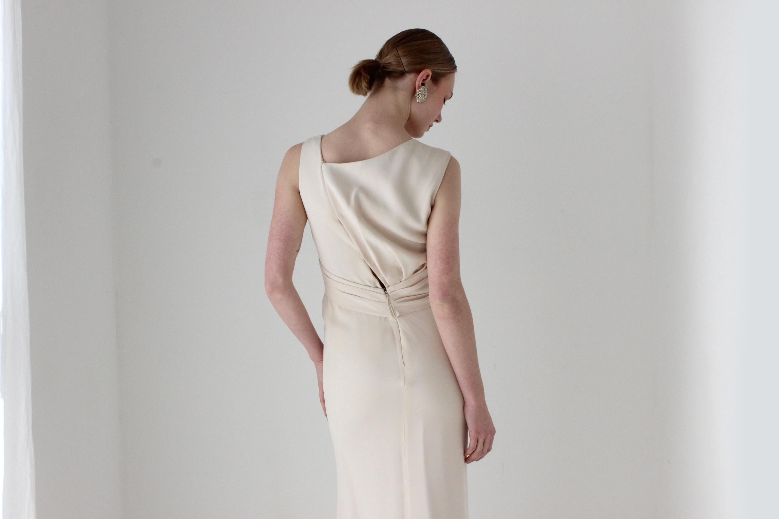 2000s J Mendel Wool & Silk Neutral Asymmetric Wedding Gown
