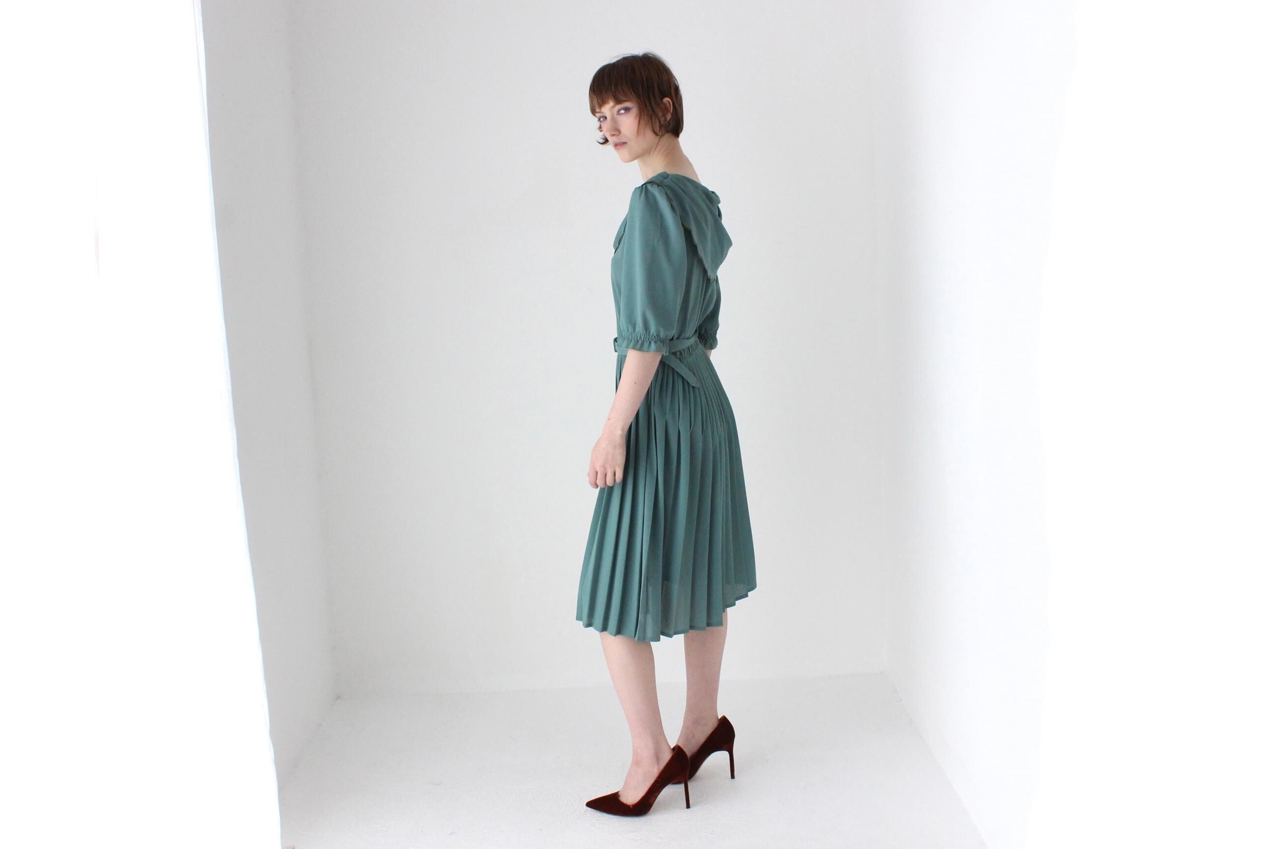 80s Teal Crepe Scalloped Collar Dress