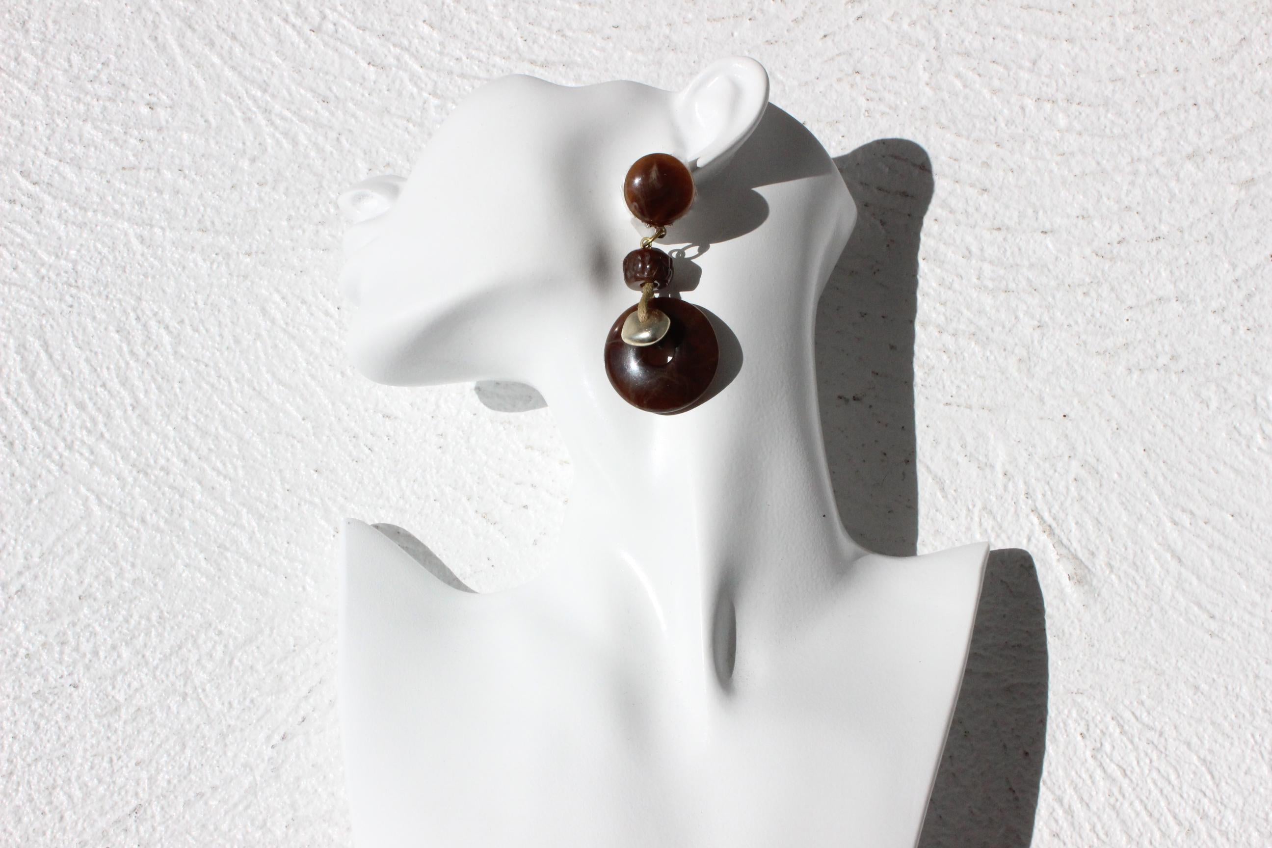 80s Chocolate Resin Abstract Dangly Clip On Earrings
