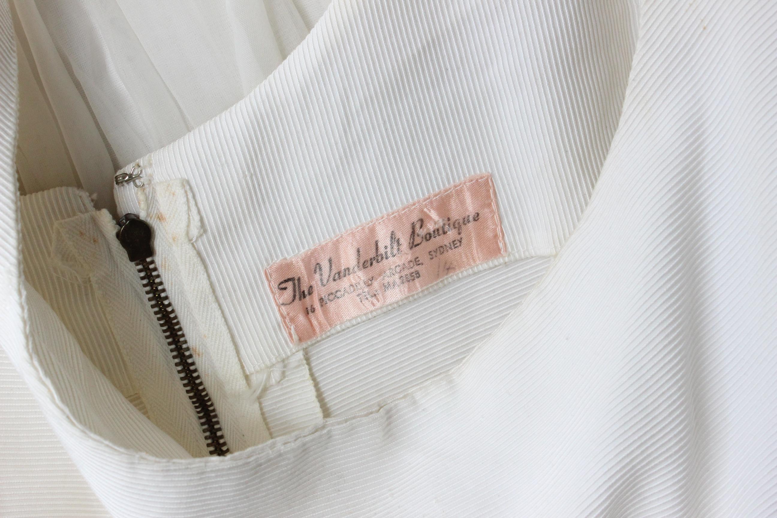 1960s Vanderbilt Sydney Elegant Ivory Hourglass Dress
