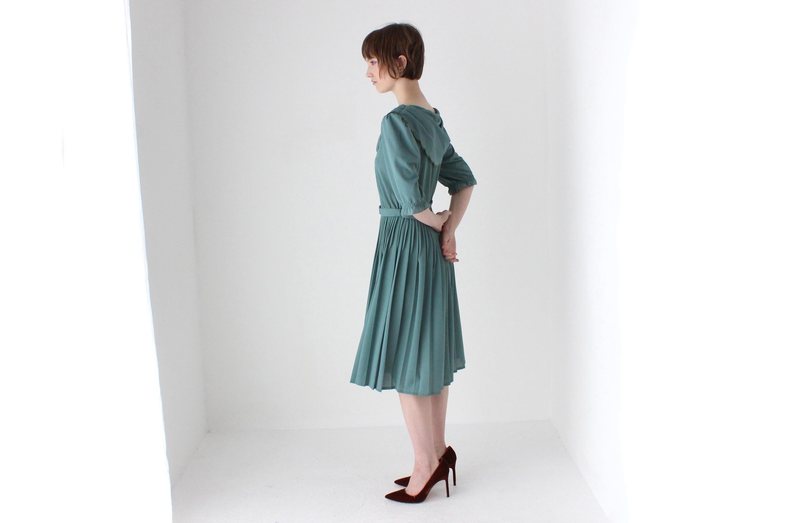 80s Teal Crepe Scalloped Collar Dress