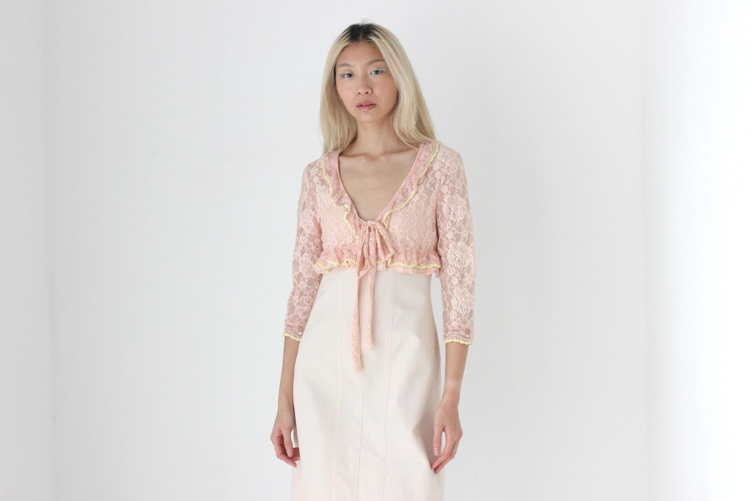 FUTURISM Y2K Pink Lace Fairy Ruffle Tie Front Crop