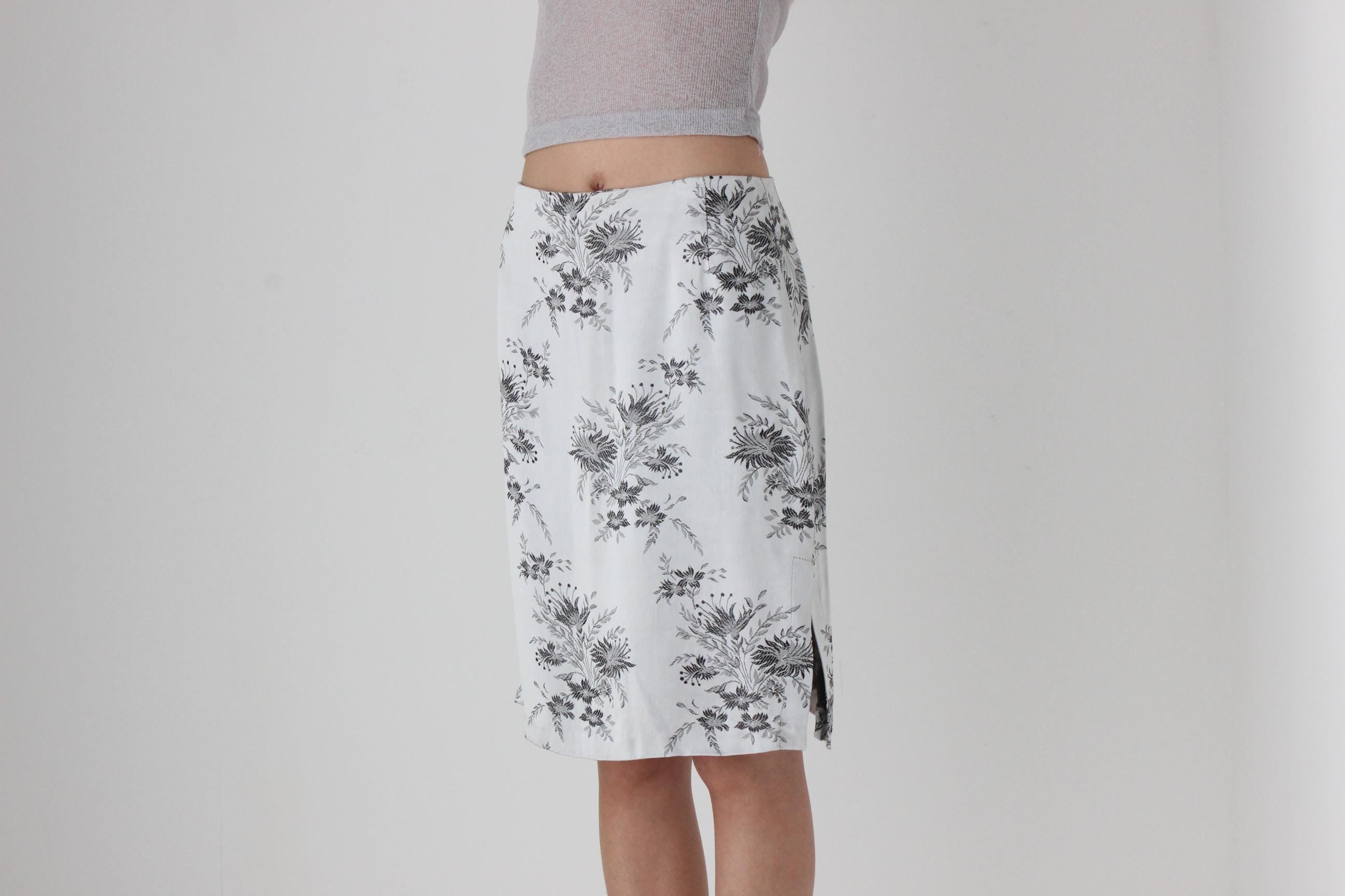 FUTURISM 90s Satin Blossom Skirt