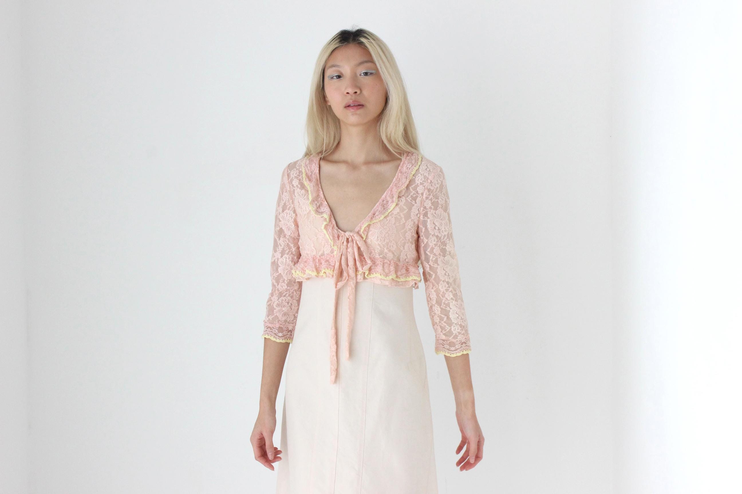 FUTURISM Y2K Pink Lace Fairy Ruffle Tie Front Crop