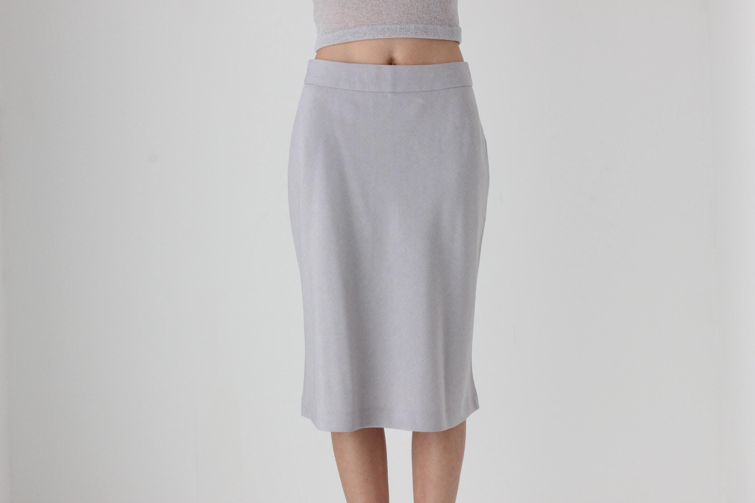 FUTURISM 90s Minimal Light Grey Knee Length Skirt