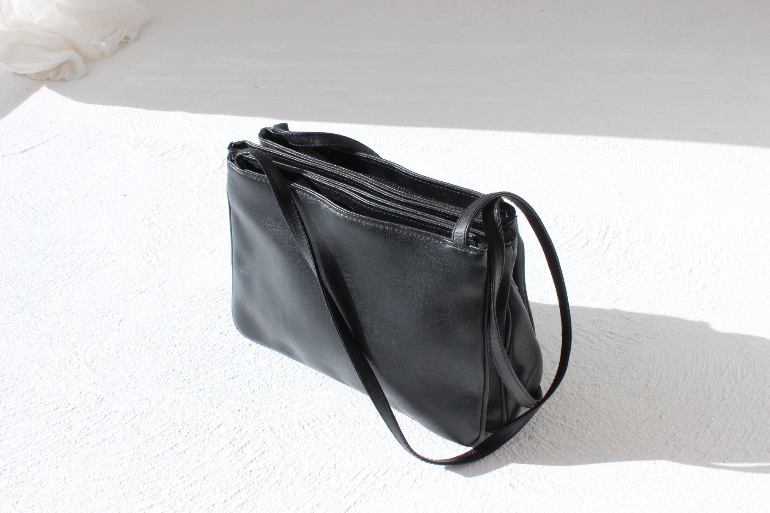 FUTURISM 90s Clean & Minimal Day Bag