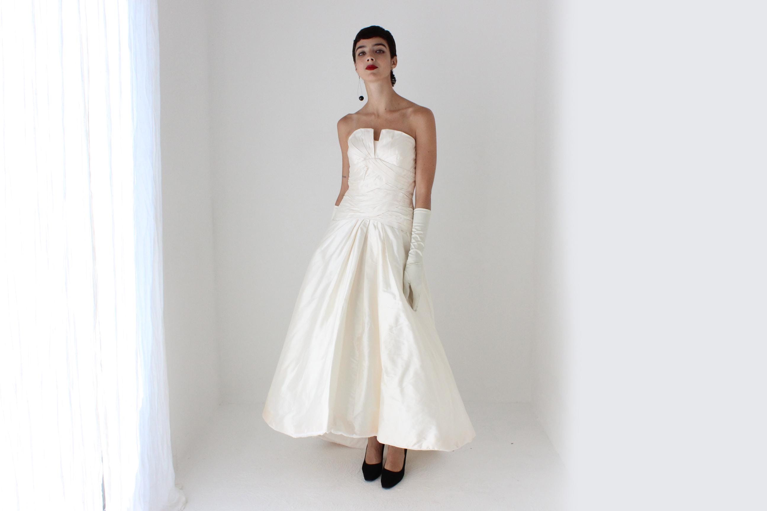 2000s Customised Silk Taffeta Strapless Drop Waist / Bubble Hem Gown