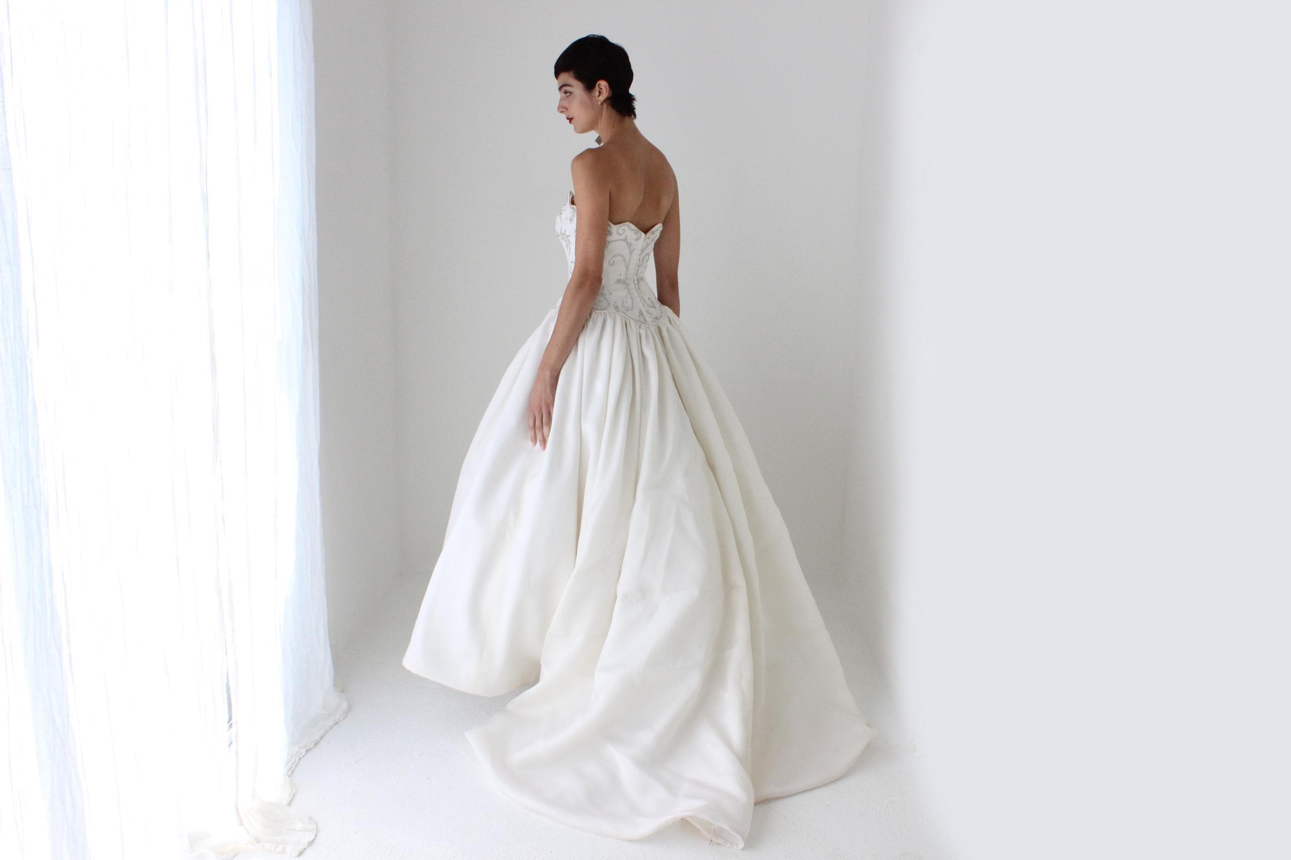 2000s Randy Fenoli New York Strapless Basque Waist Wedding Ballgown