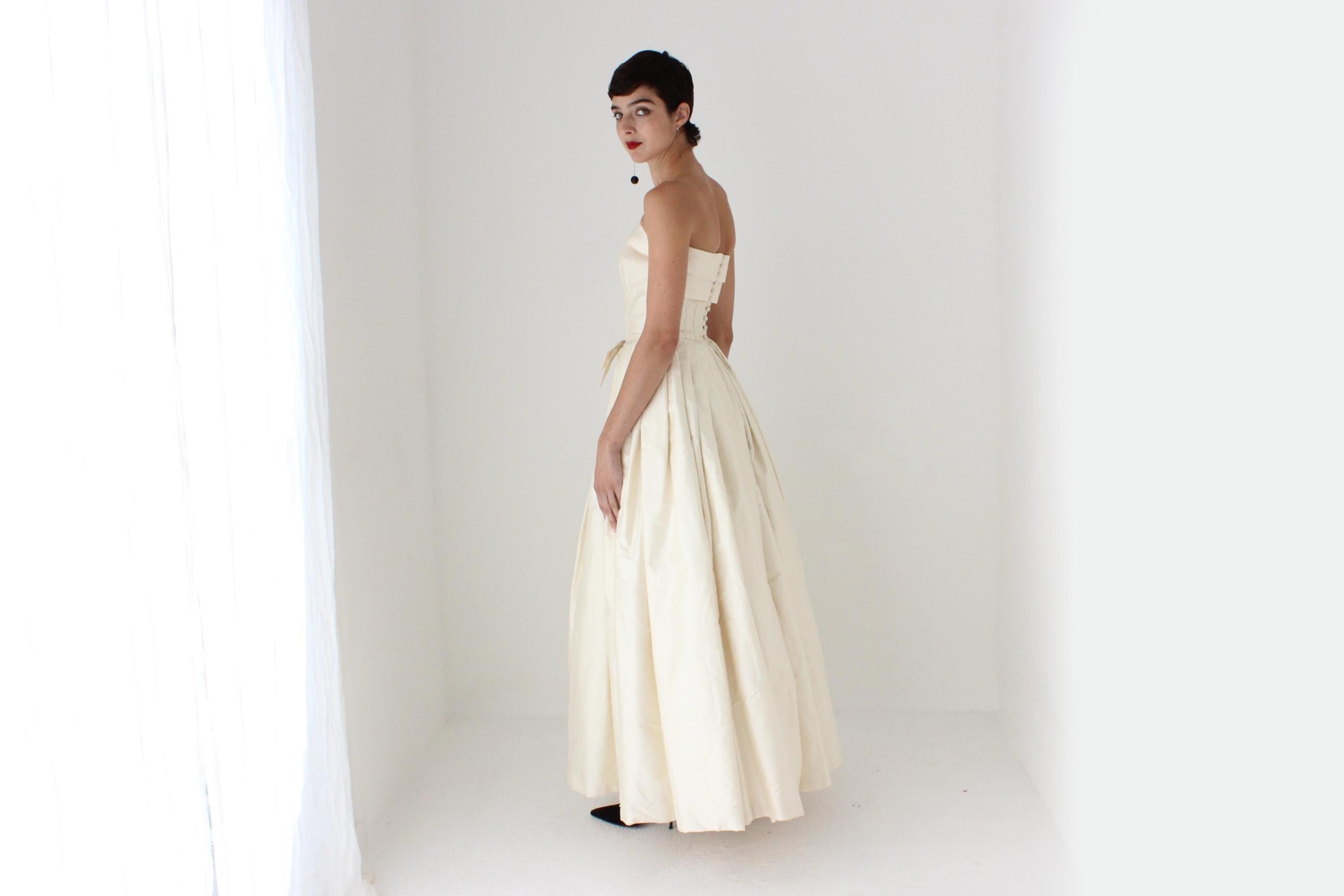 Sublime 90s Silk Taffeta Strapless Bridal Gown w/ Organza Shawl
