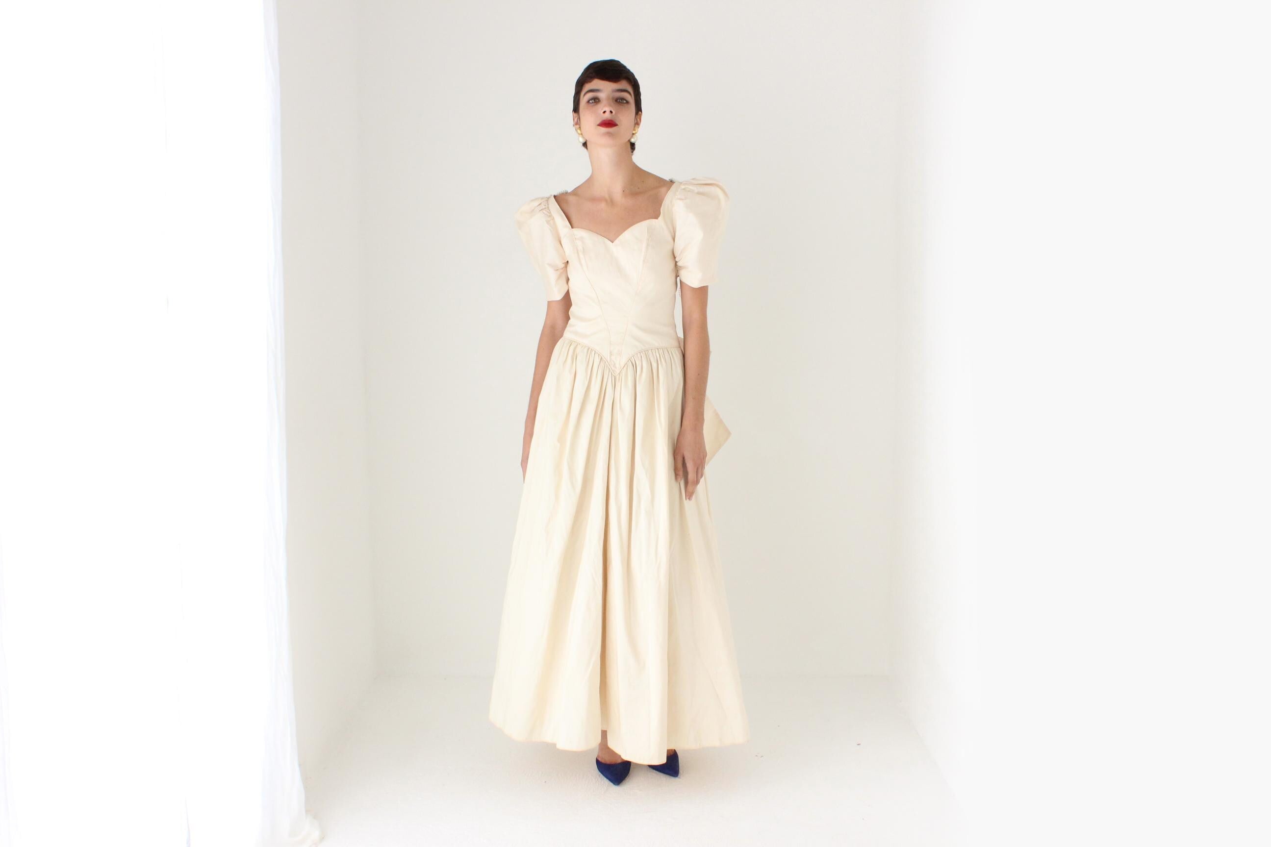 80s Mariana Hardwick Pure Silk Basque Waist Sweetheart Puff Sleeve Wedding Gown