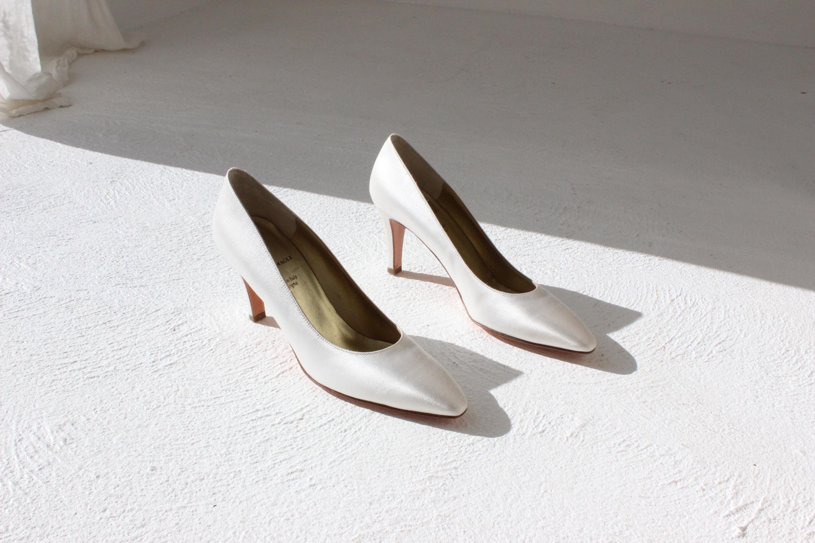 90s Bruno Magli Ivory Satin Bridal Pumps - Euro 38