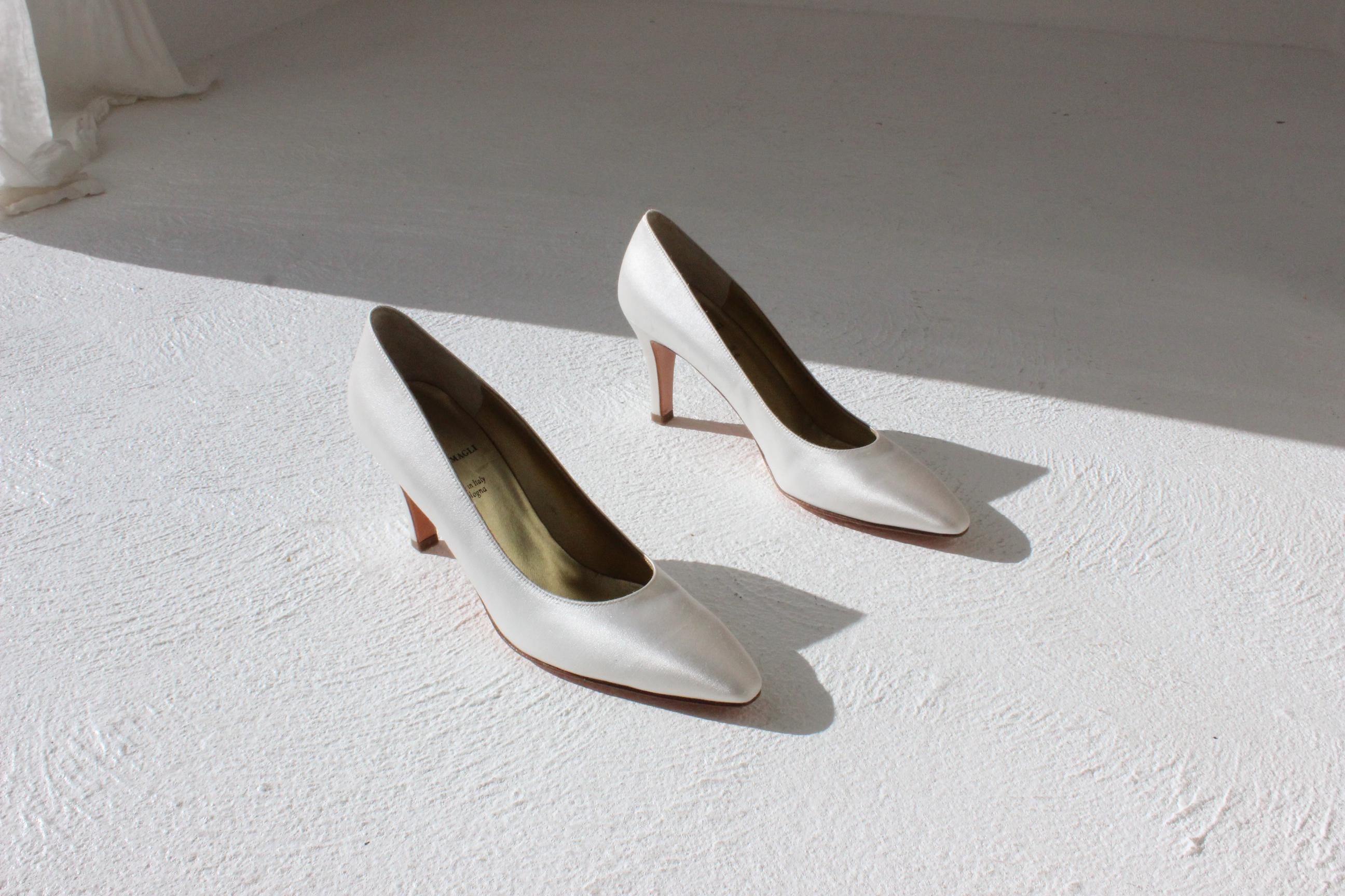 90s Bruno Magli Ivory Satin Bridal Pumps - Euro 38