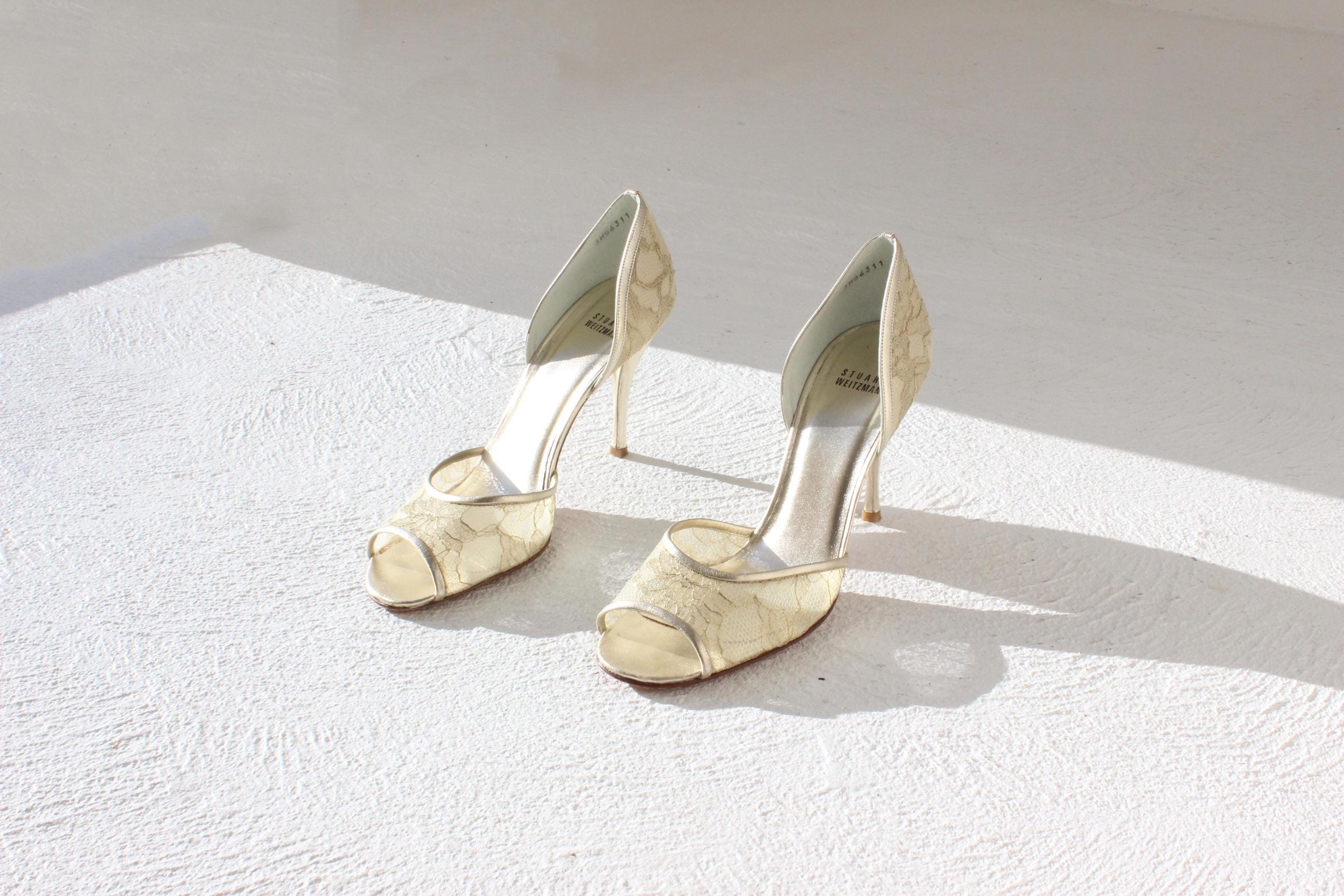 2000s Stuart Weitzman Gold Lace Peep Toe Heels - Euro 40