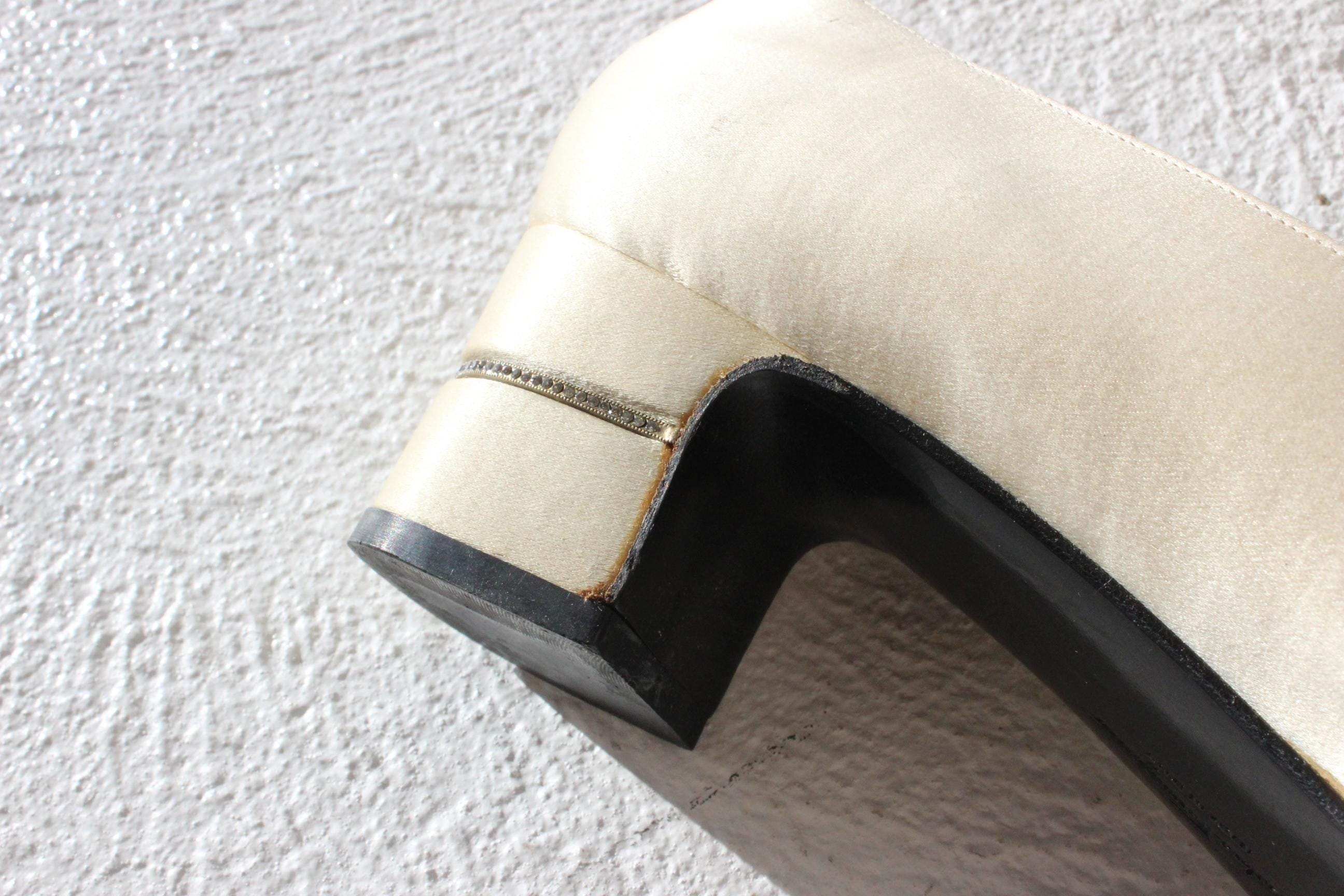 80s Salvatore Ferragamo Bone Satin Low Heel Shoes - Euro 39.5