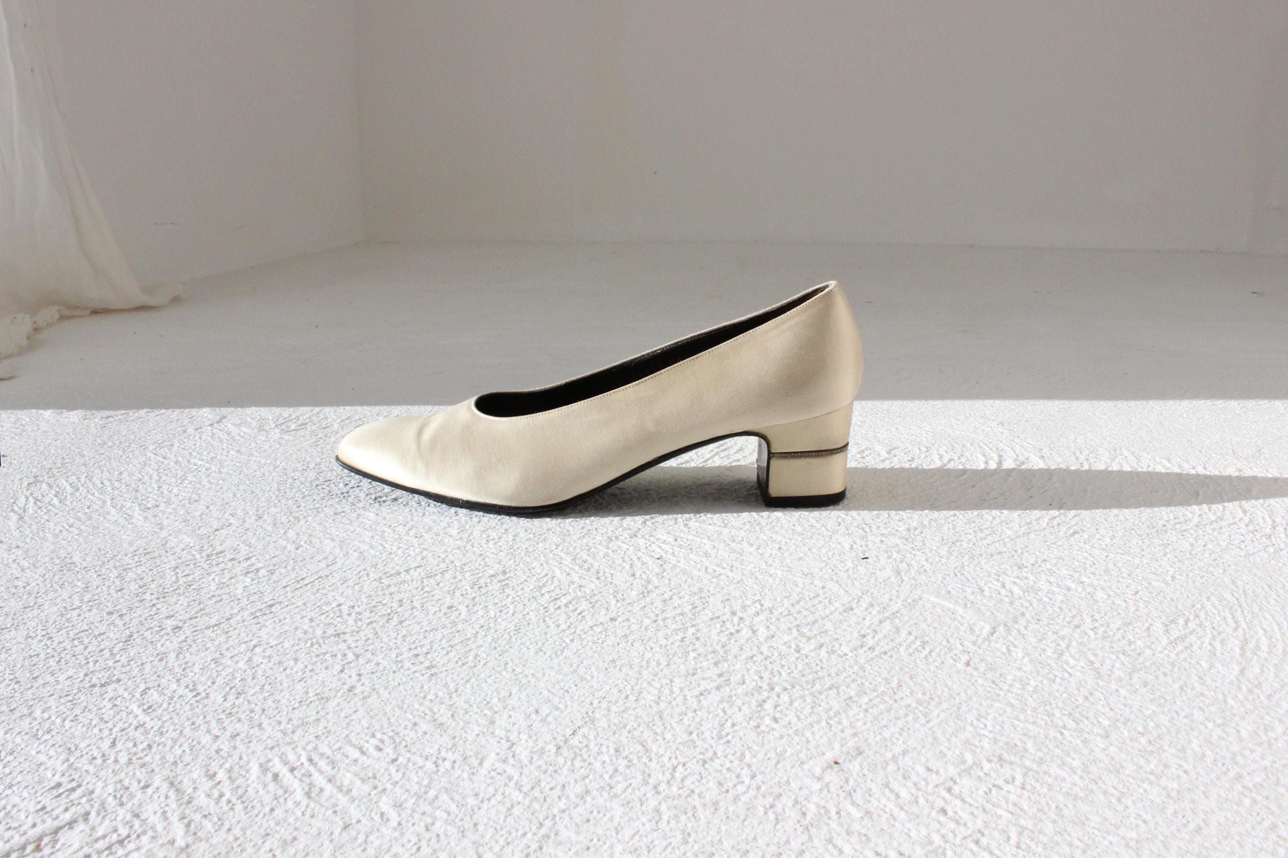 80s Salvatore Ferragamo Bone Satin Low Heel Shoes - Euro 39.5