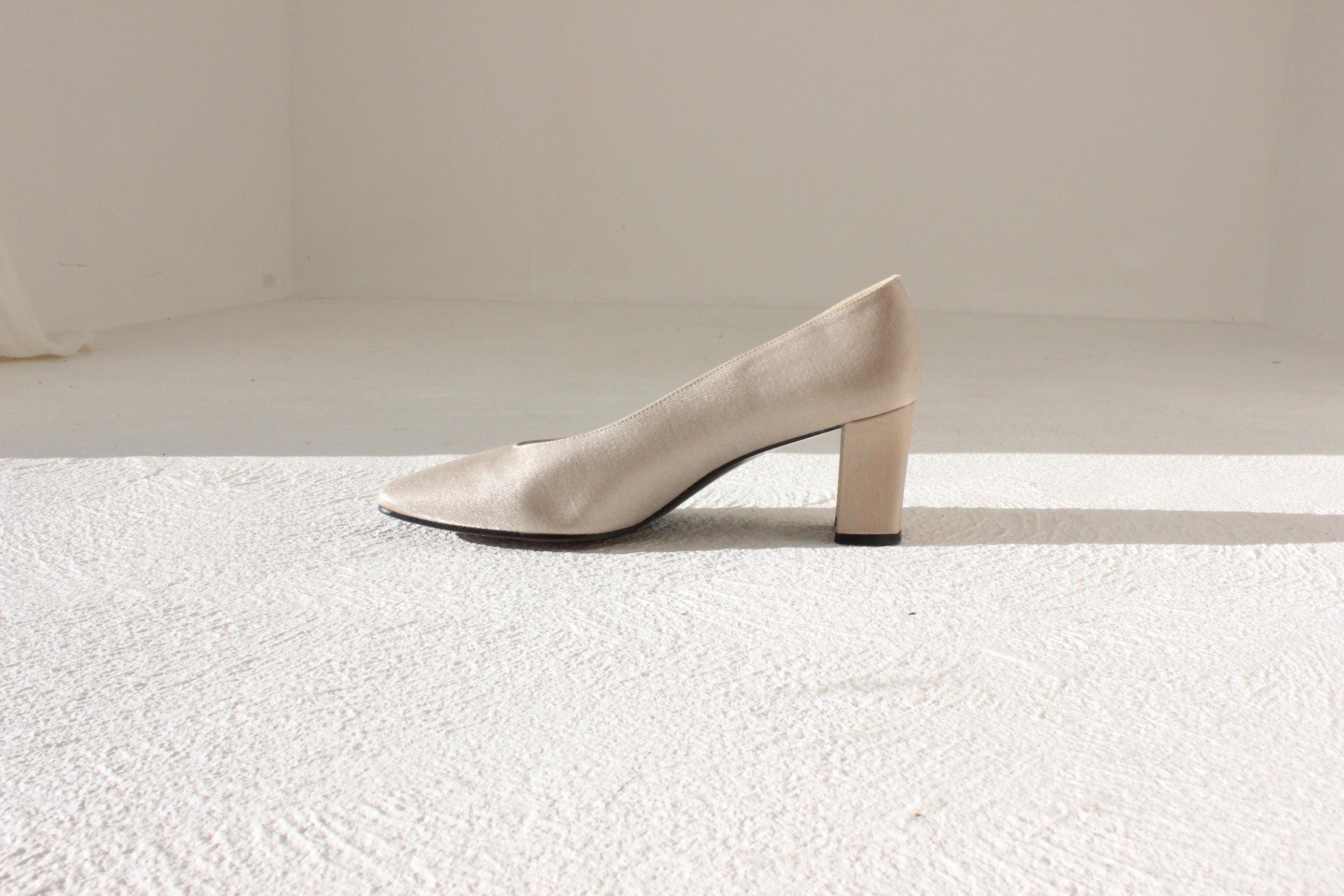 90s Stuart Weitzman Oyster Sparkle Pumps