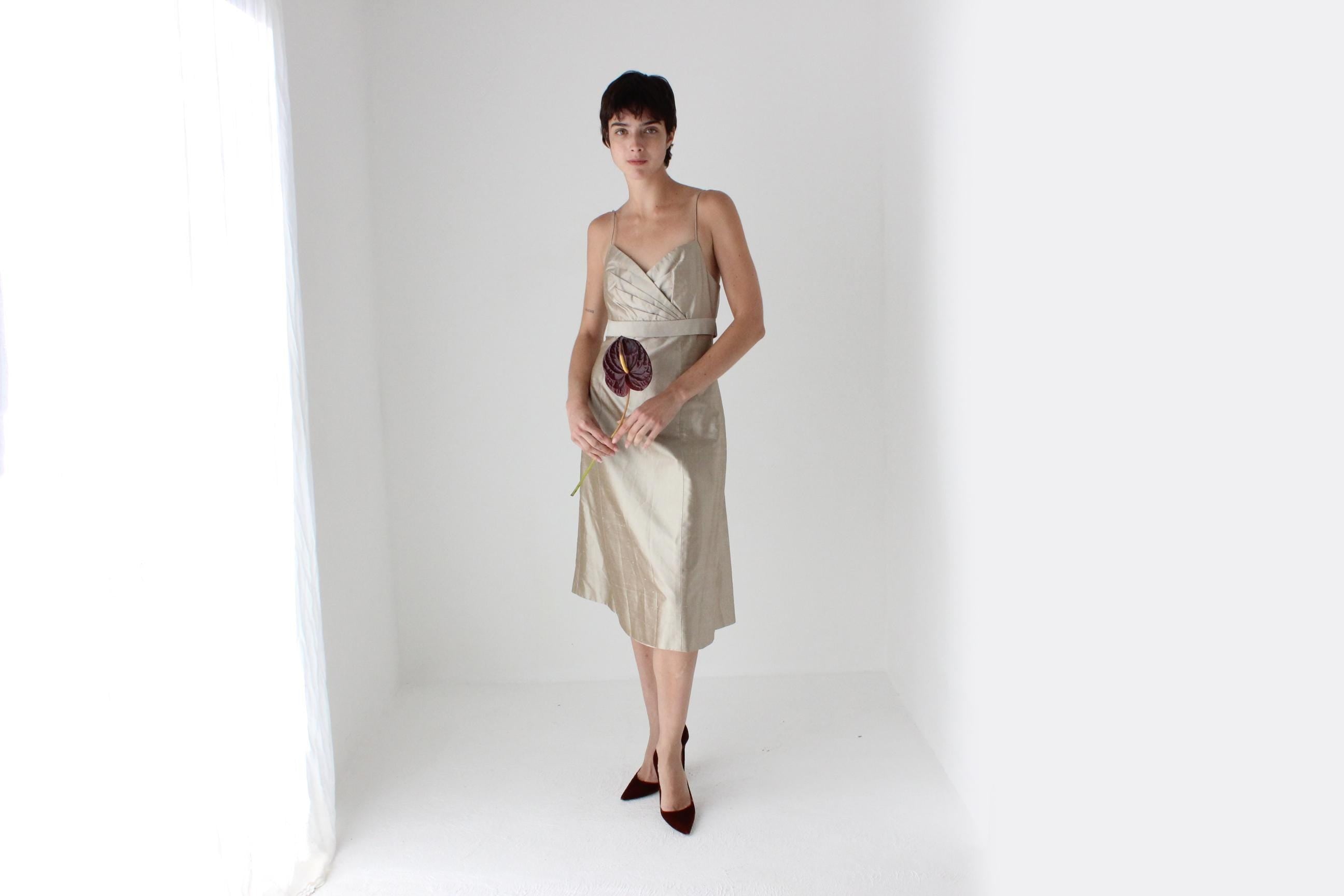 2000s Jenny Yoo Iridescent Raw Silk Neutral Cocktail Dress