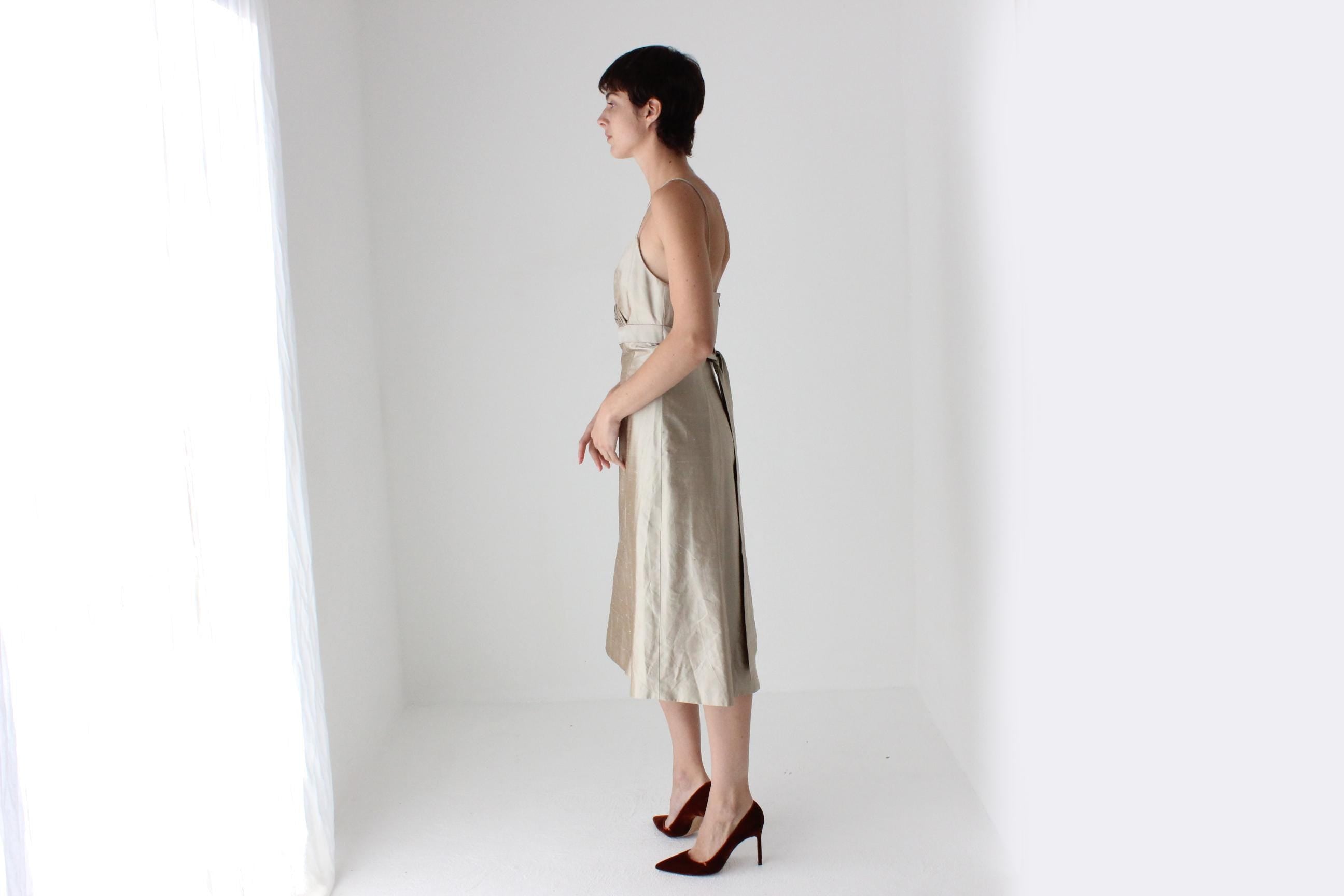 2000s Jenny Yoo Iridescent Raw Silk Neutral Cocktail Dress