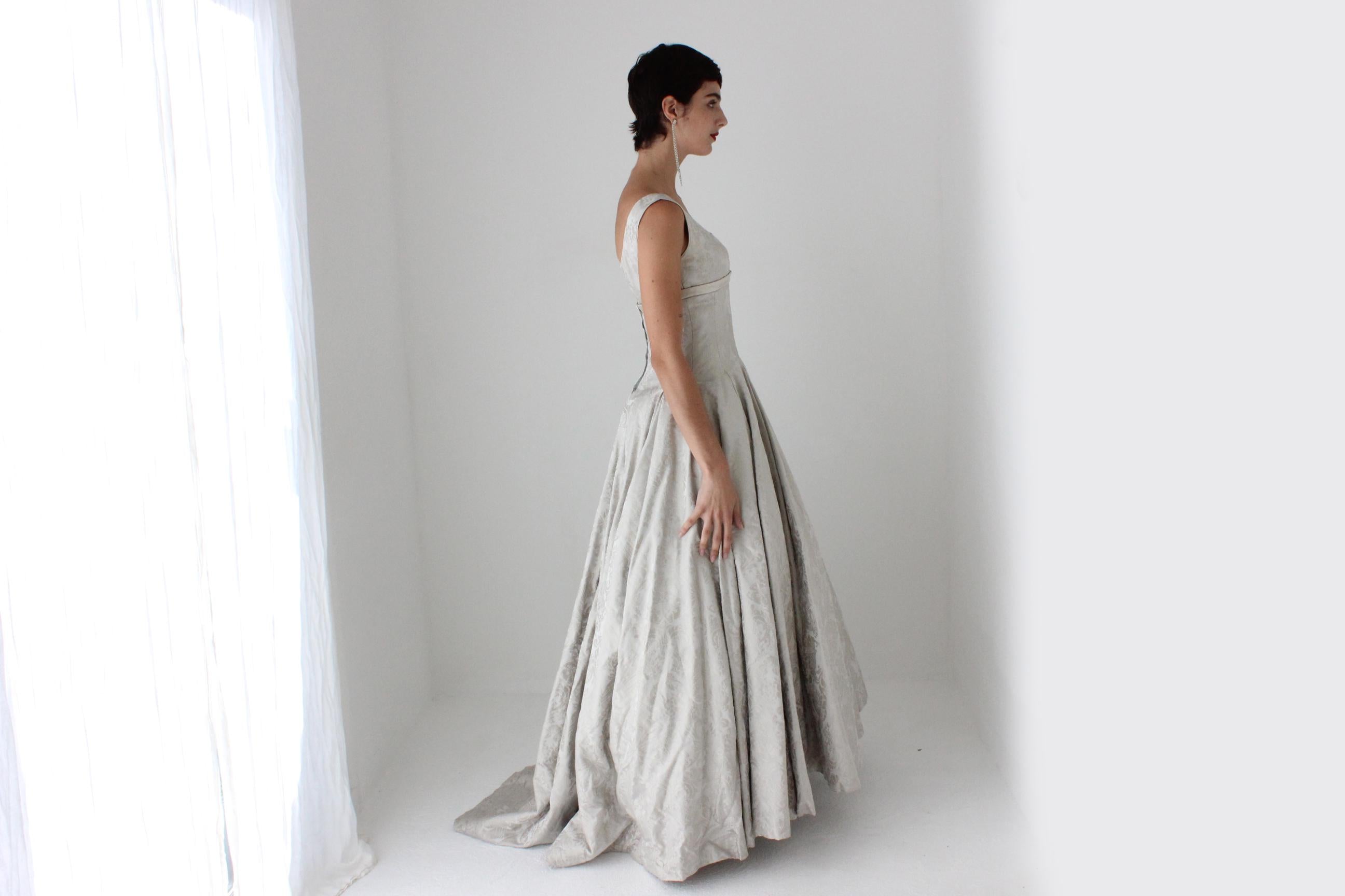1994 Romantic Renaissance Bride Courtier Jacquard Wedding Dress